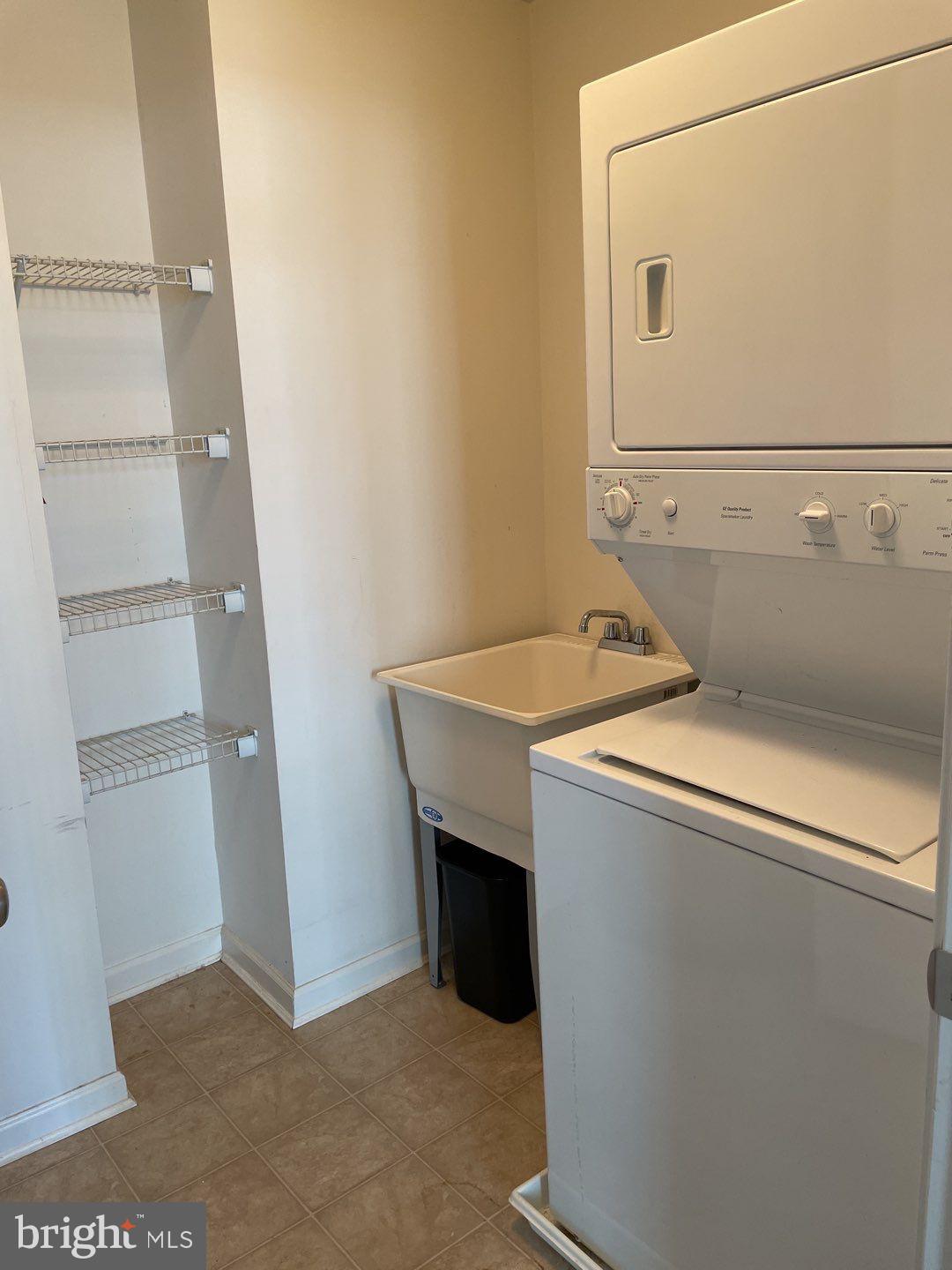 STONEY RUN - Residential Lease