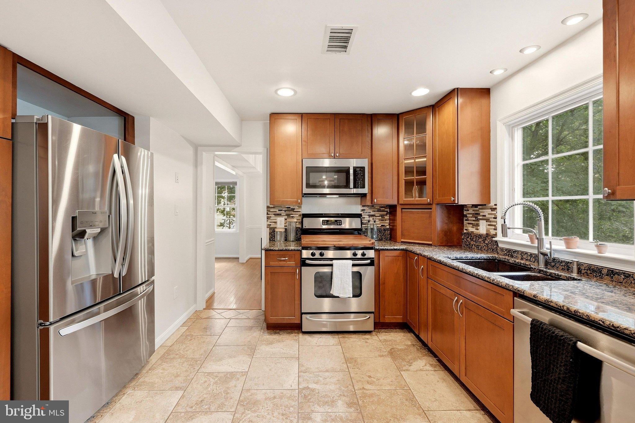 3302 GENTLE COURT