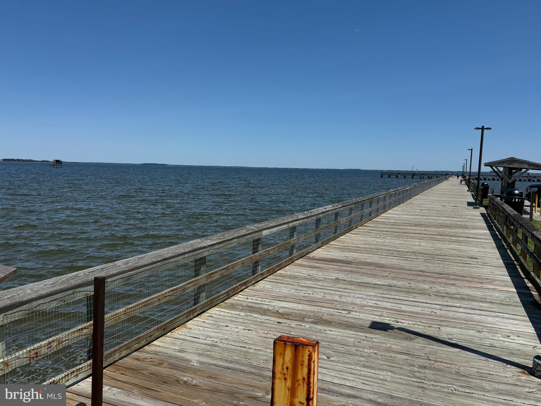 ROMANCOKE ON THE BAY - Land