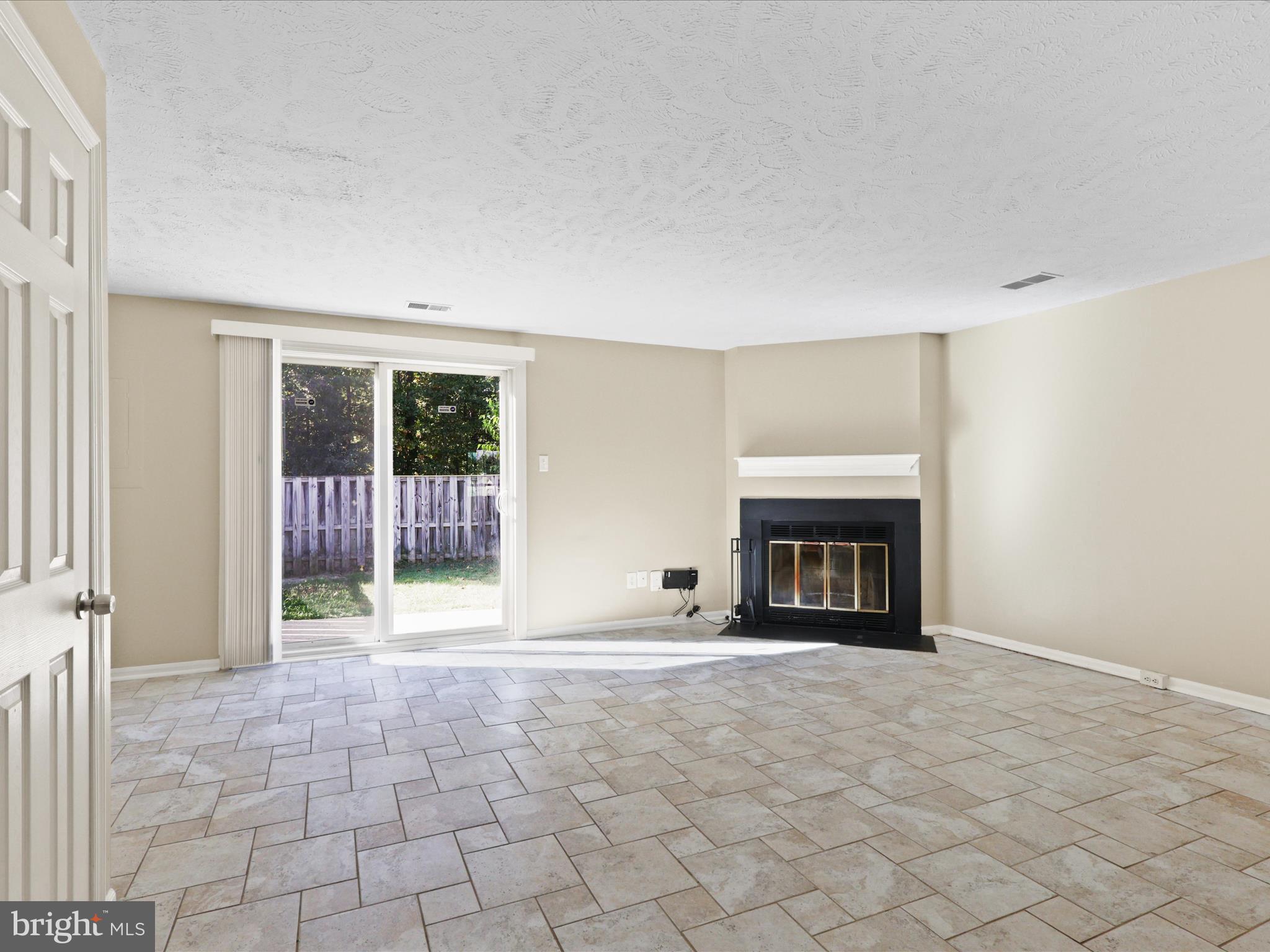 4757 HERSAND COURT