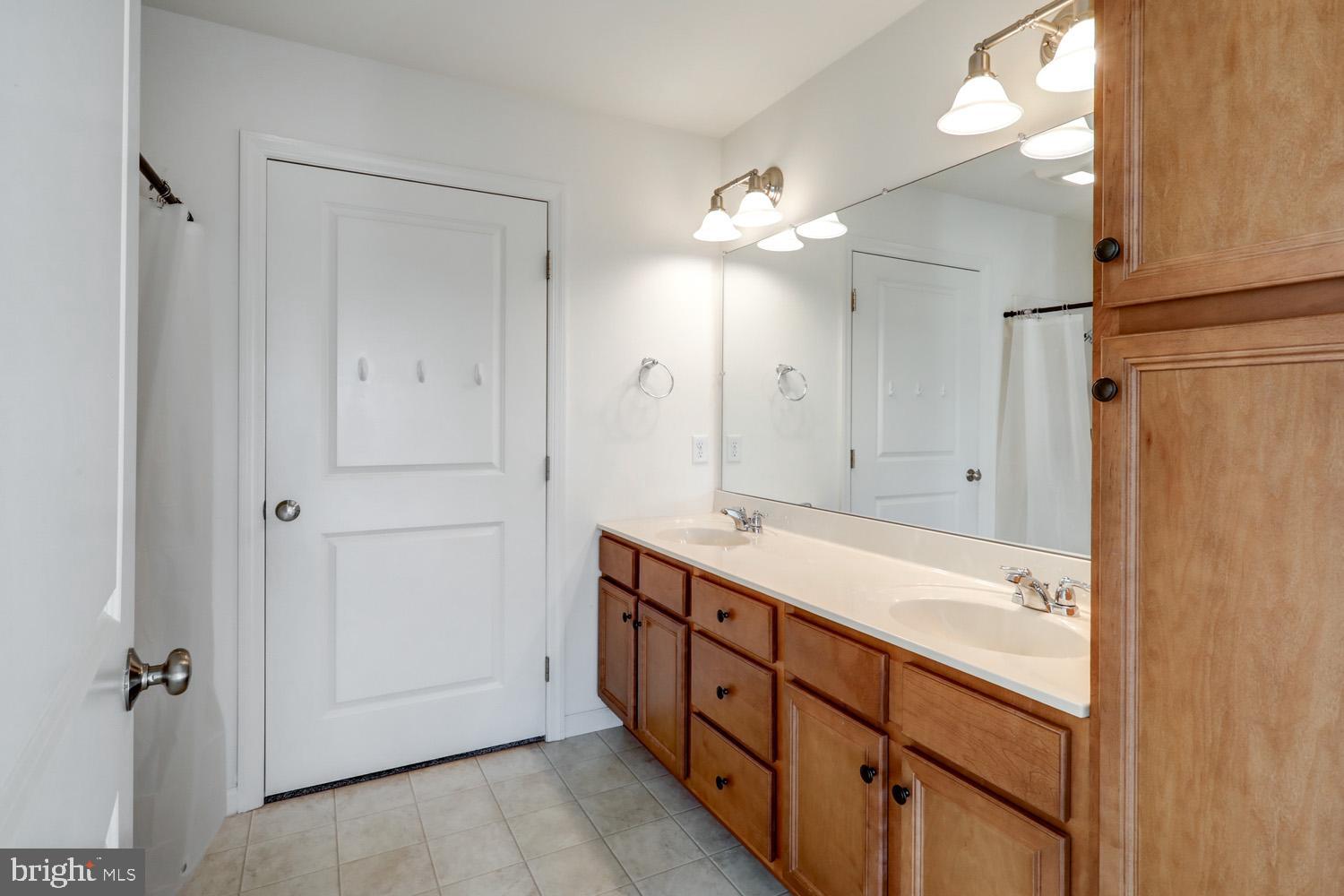 SOUTHERN VILLAGE - Residential