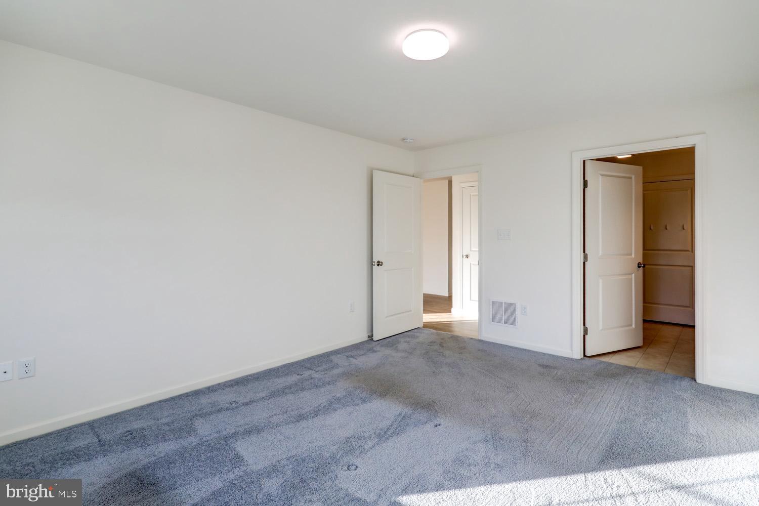 SOUTHERN VILLAGE - Residential