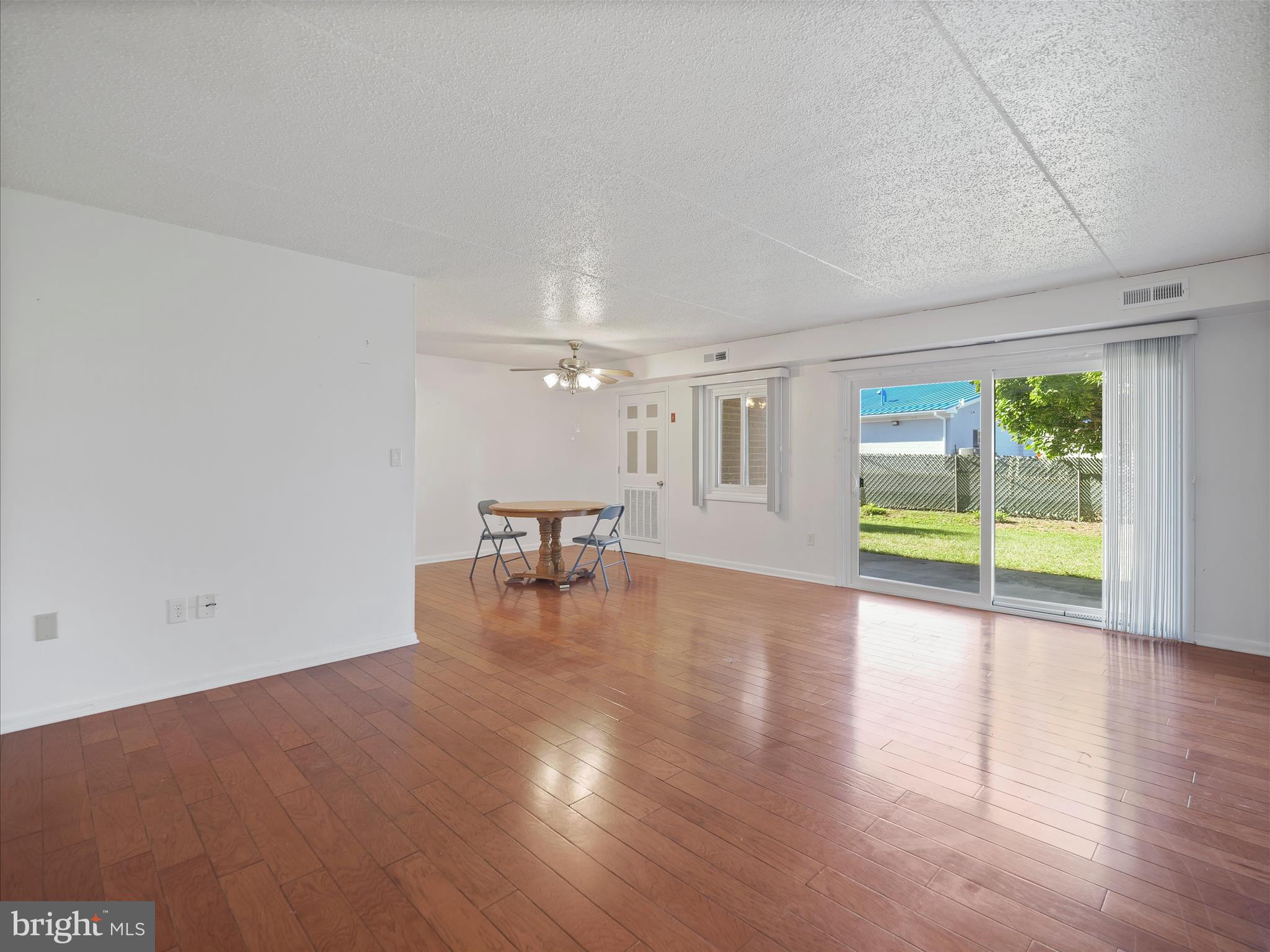 1635 EDGEWOOD PLACE 2