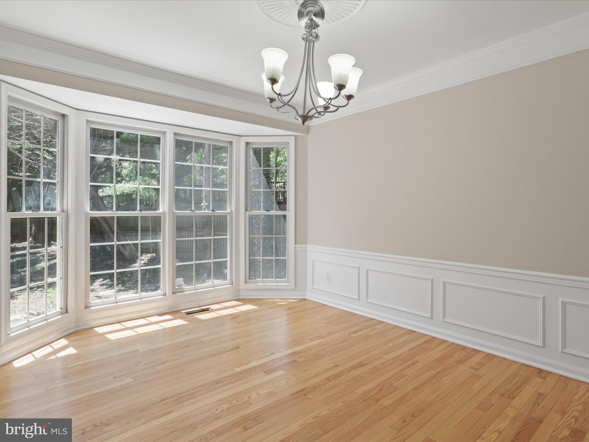 RIVER OAKS - Residential