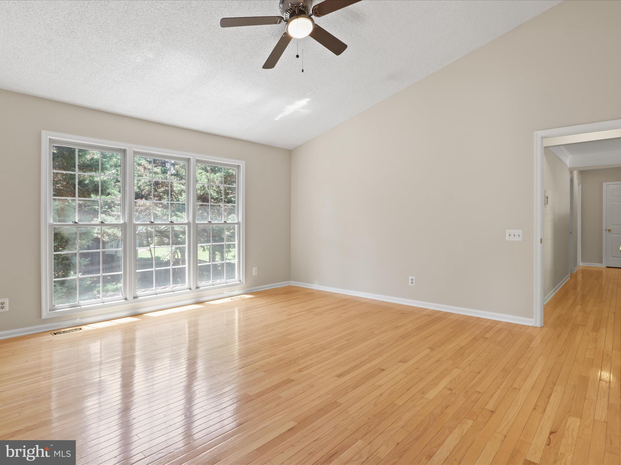 RIVER OAKS - Residential