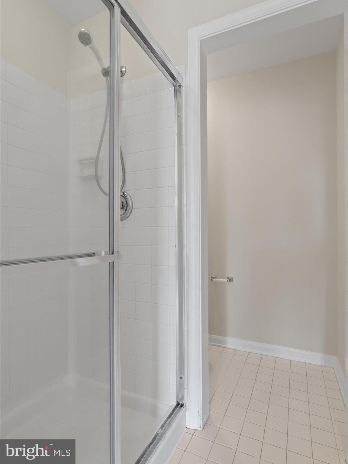 RIVER OAKS - Residential