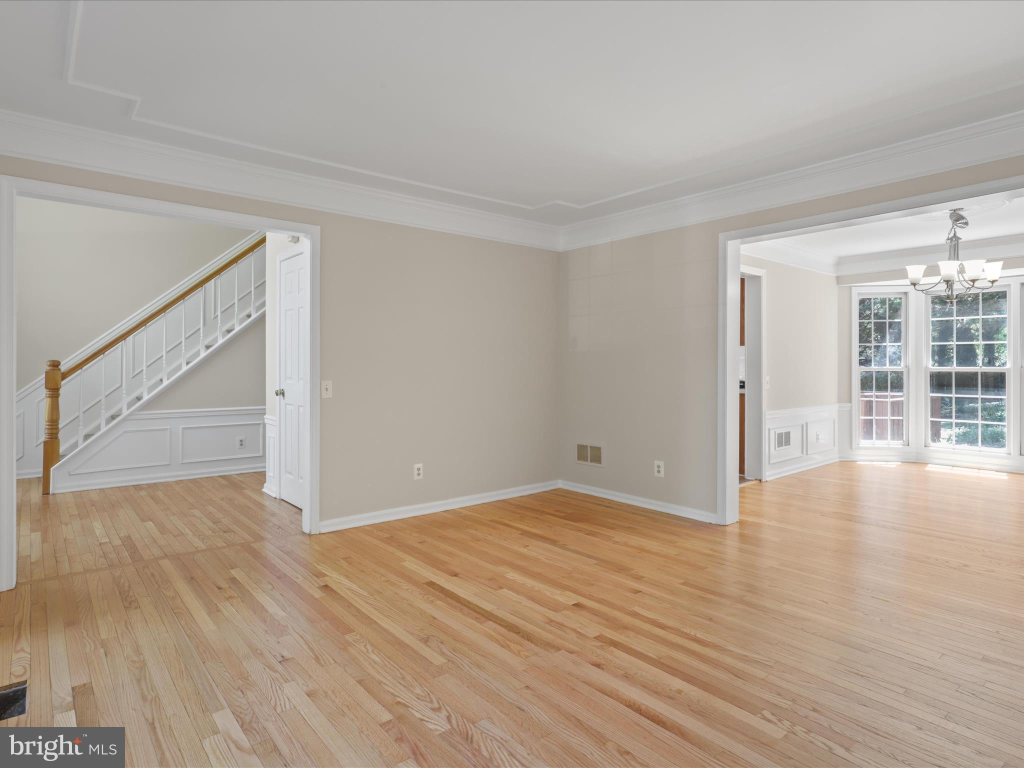 RIVER OAKS - Residential