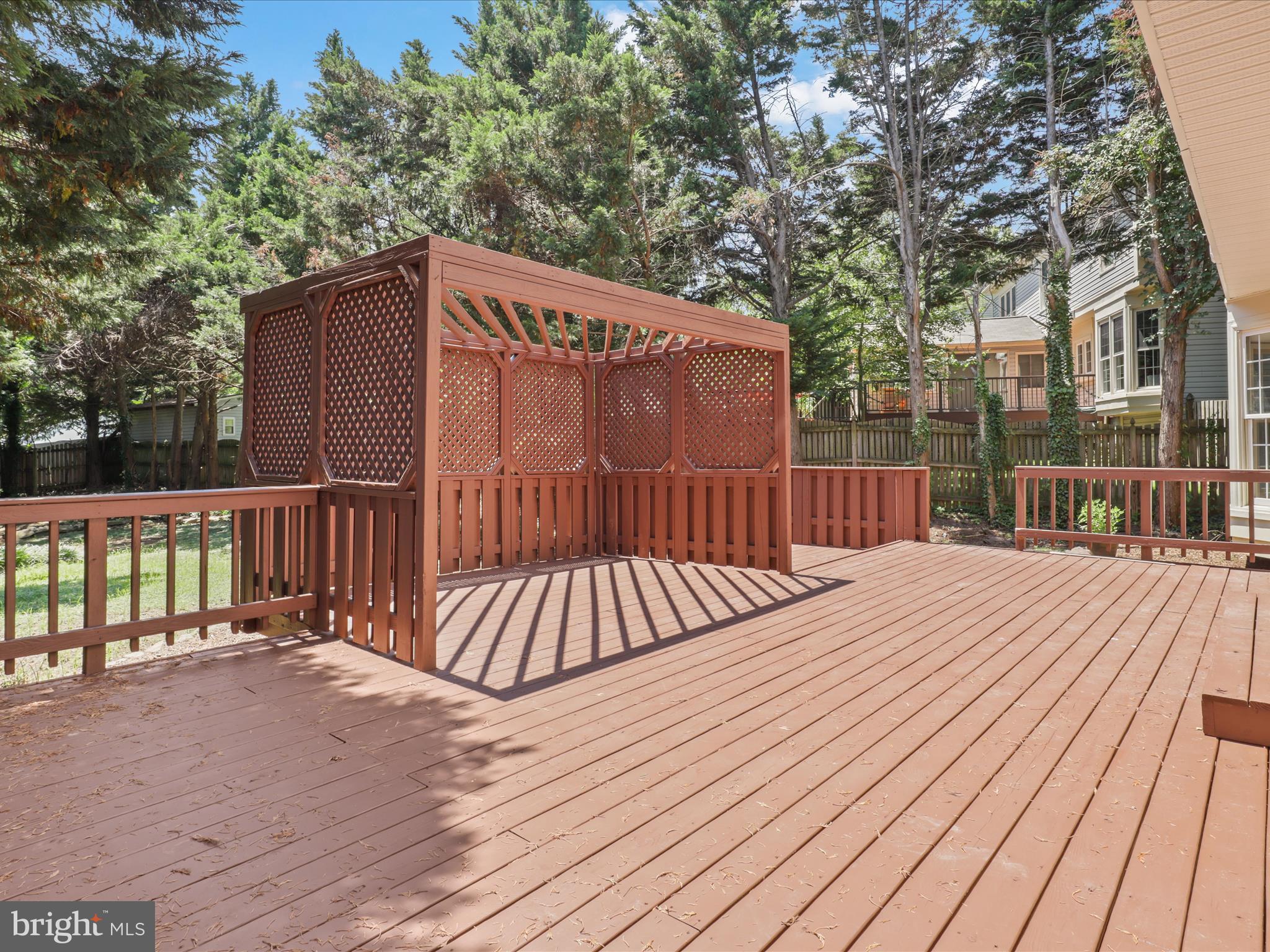 RIVER OAKS - Residential