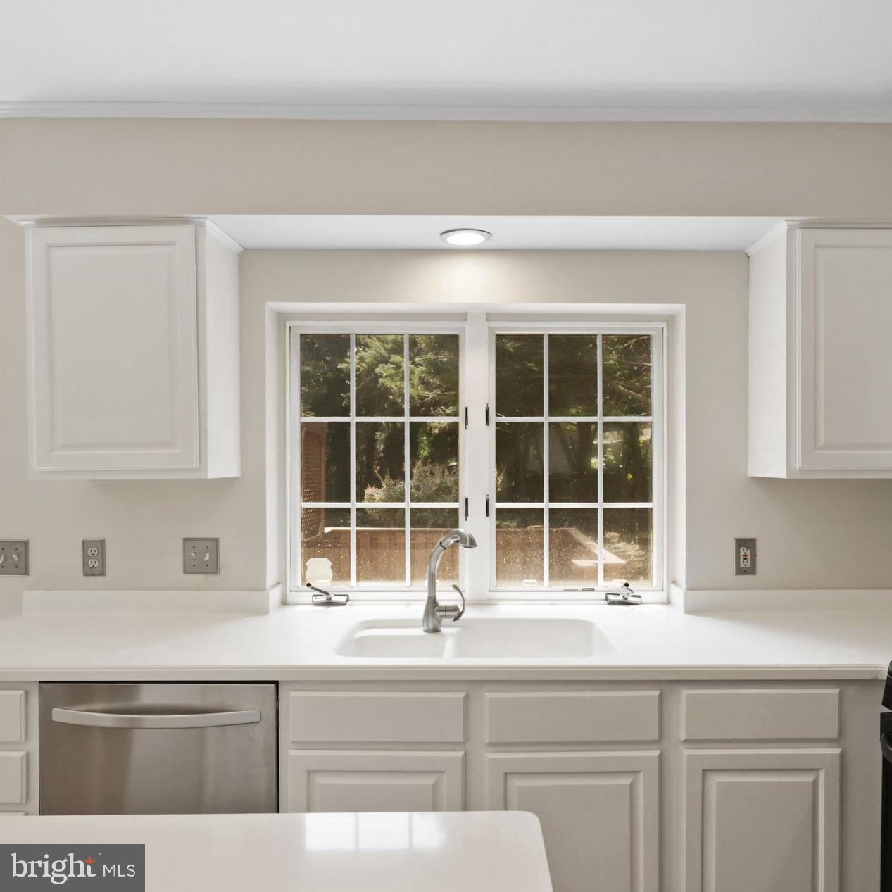 RIVER OAKS - Residential