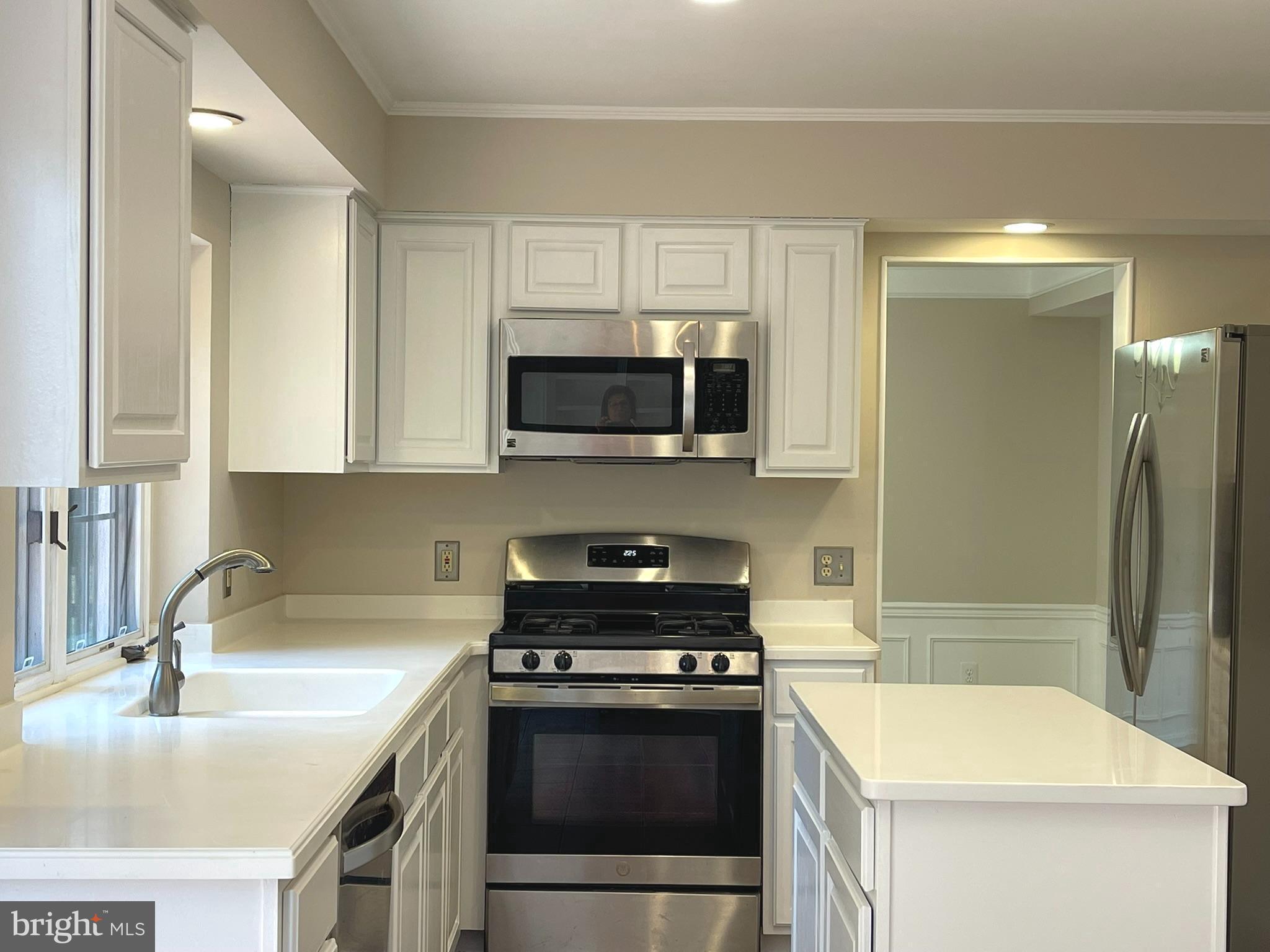 RIVER OAKS - Residential