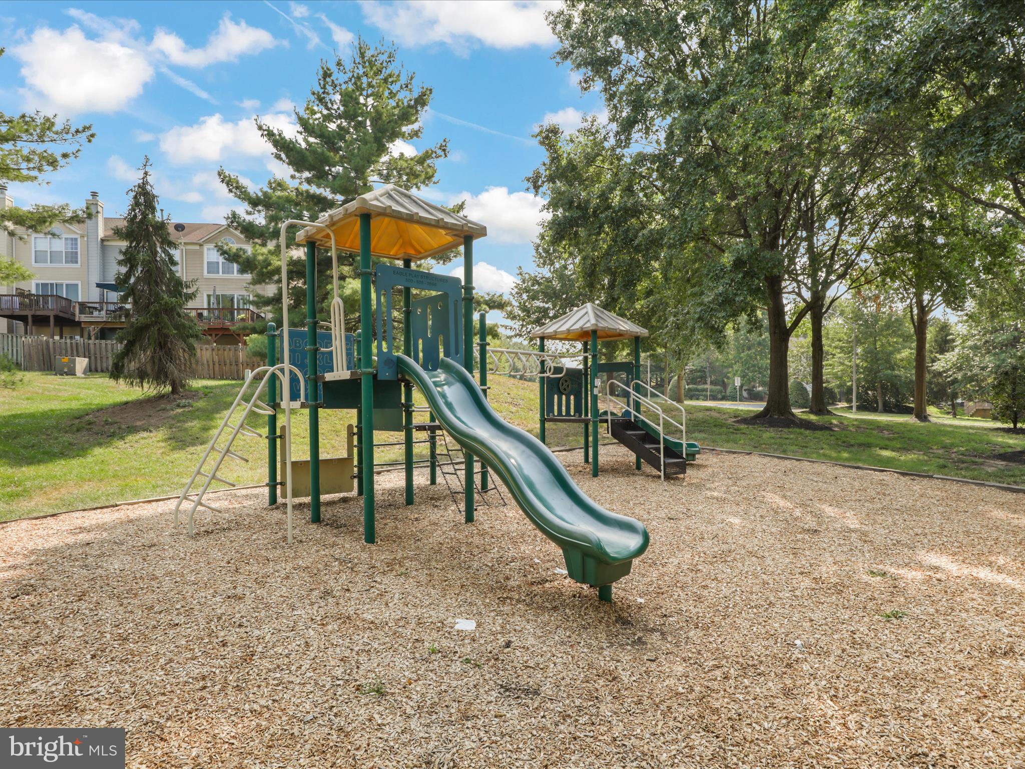 RIVER OAKS - Residential