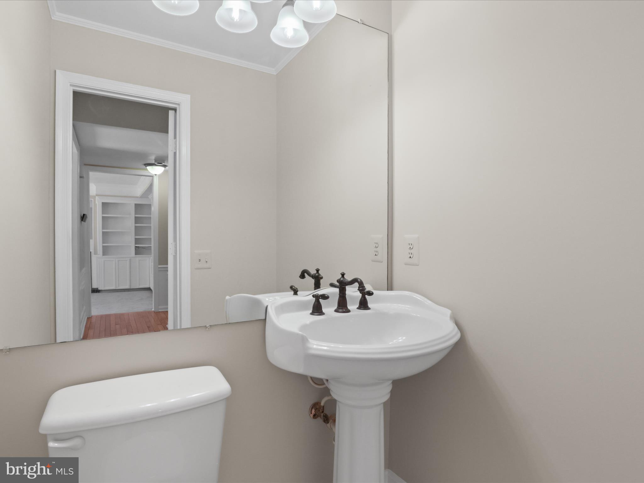 RIVER OAKS - Residential