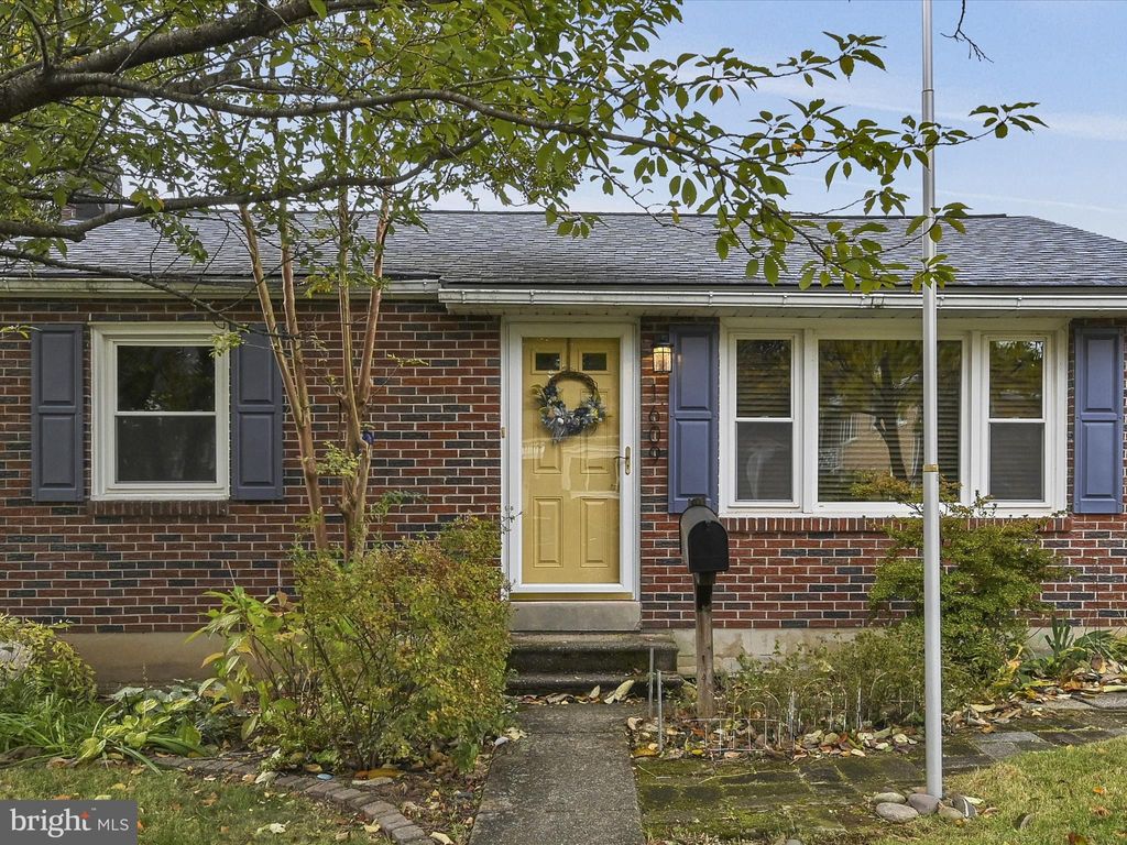 Photo of 1609 Fayette Avenue, READING, PA 19607 (MLS # PABK2064386)