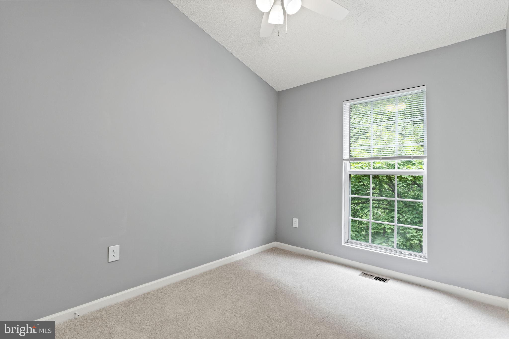 WOODSTONE - Residential