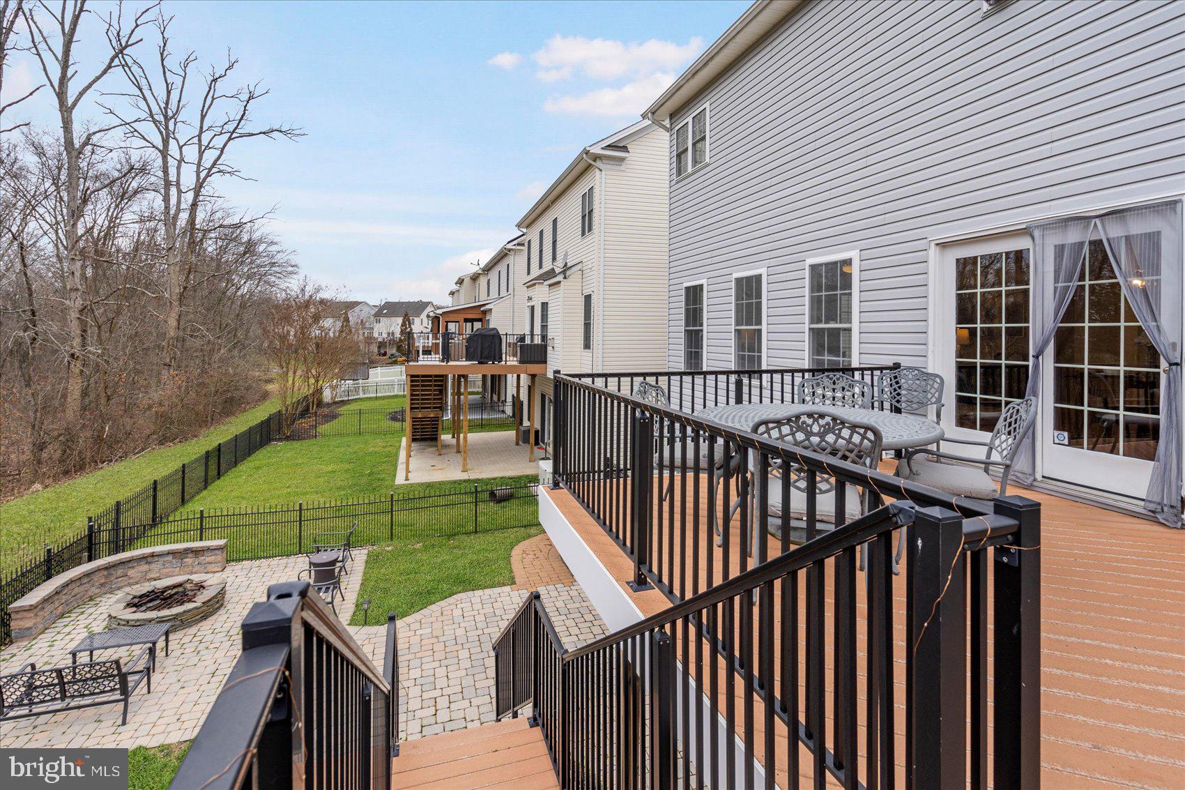 FALLSTON CROSSING - Residential