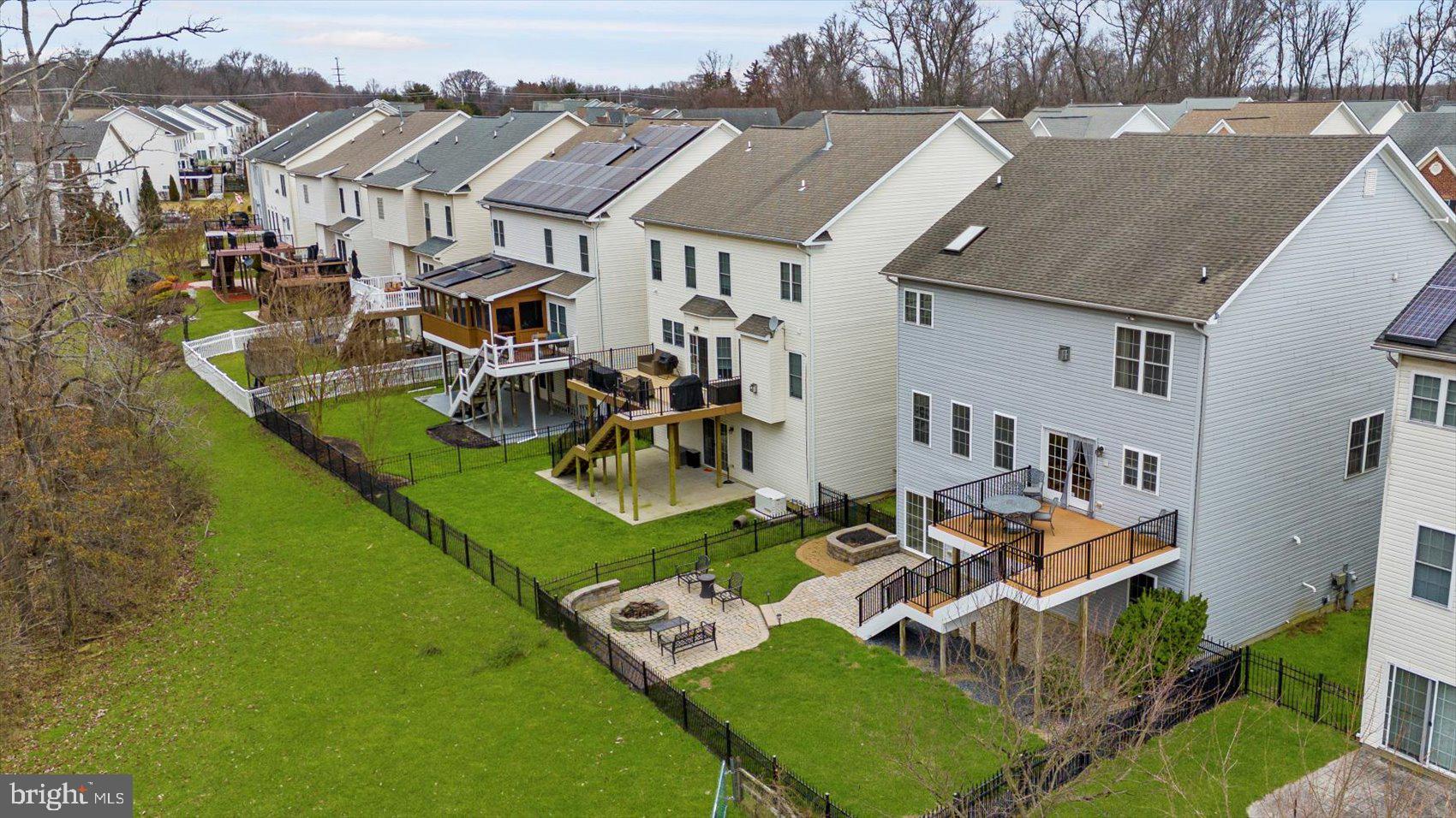 FALLSTON CROSSING - Residential