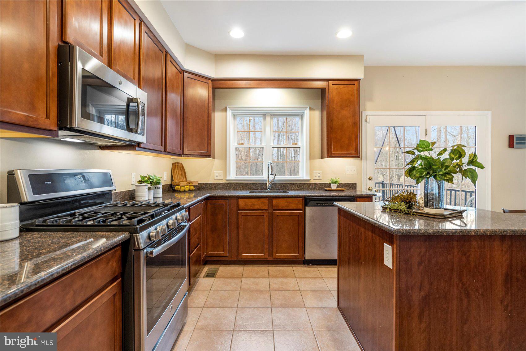 FALLSTON CROSSING - Residential