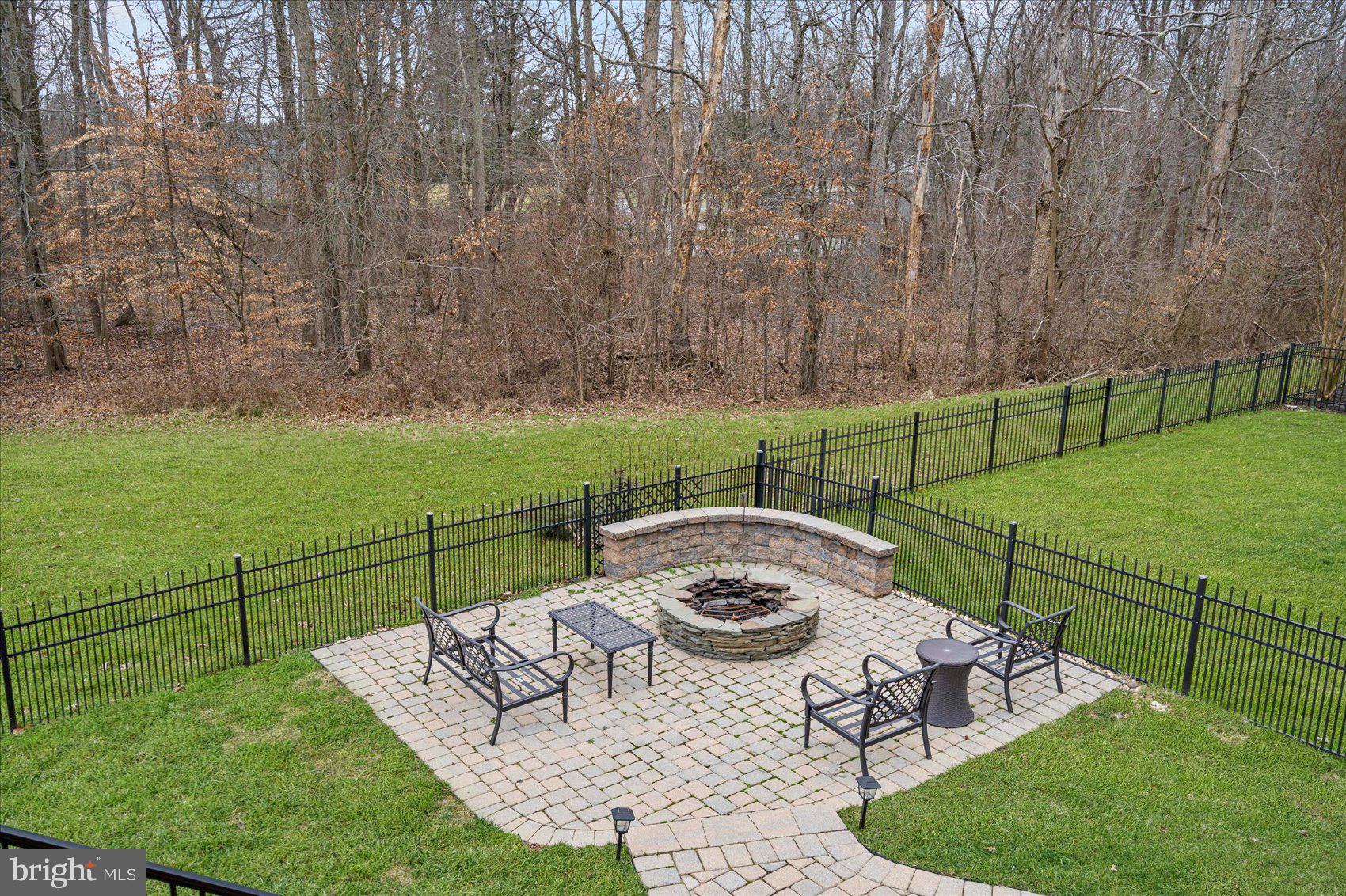 FALLSTON CROSSING - Residential