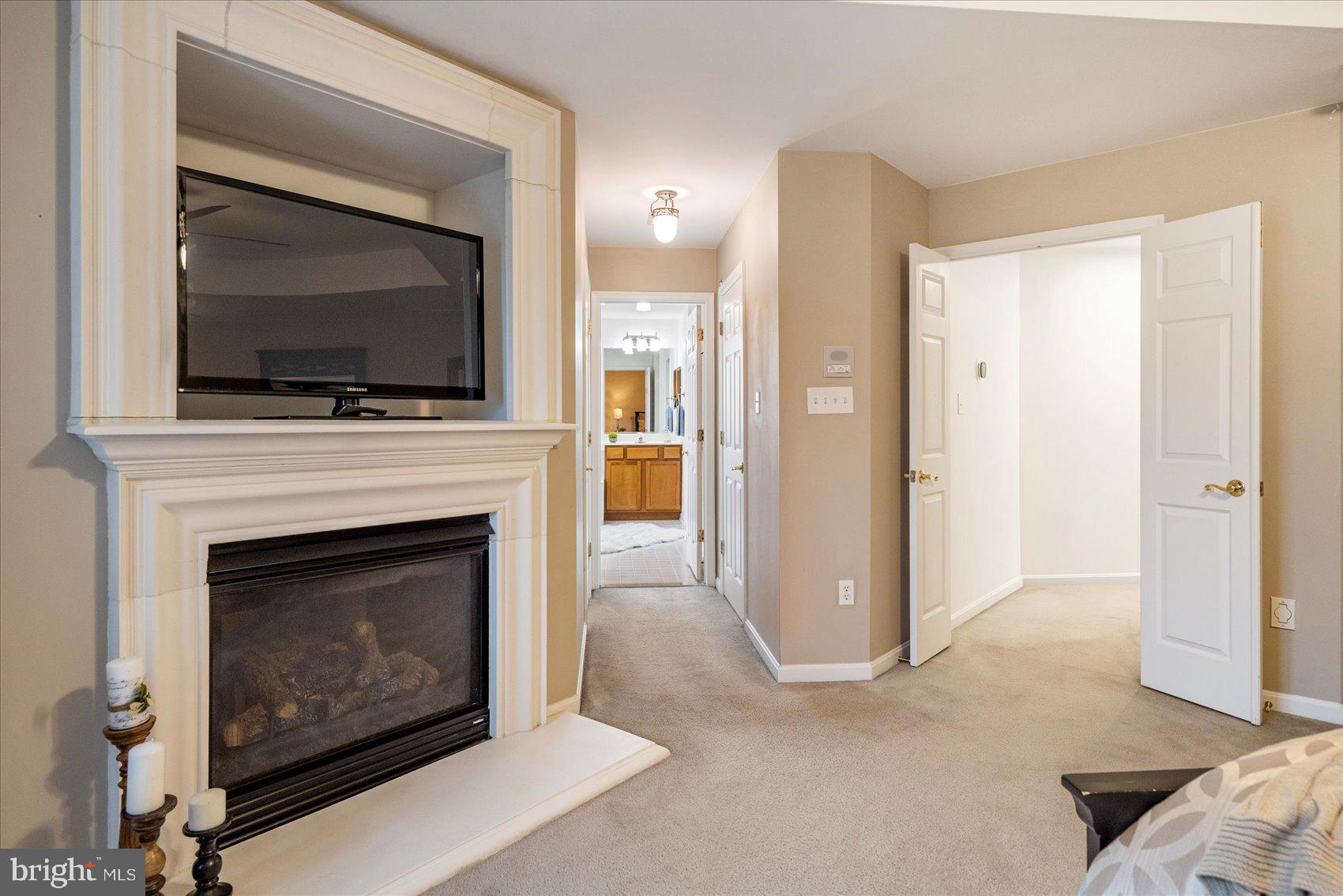 FALLSTON CROSSING - Residential