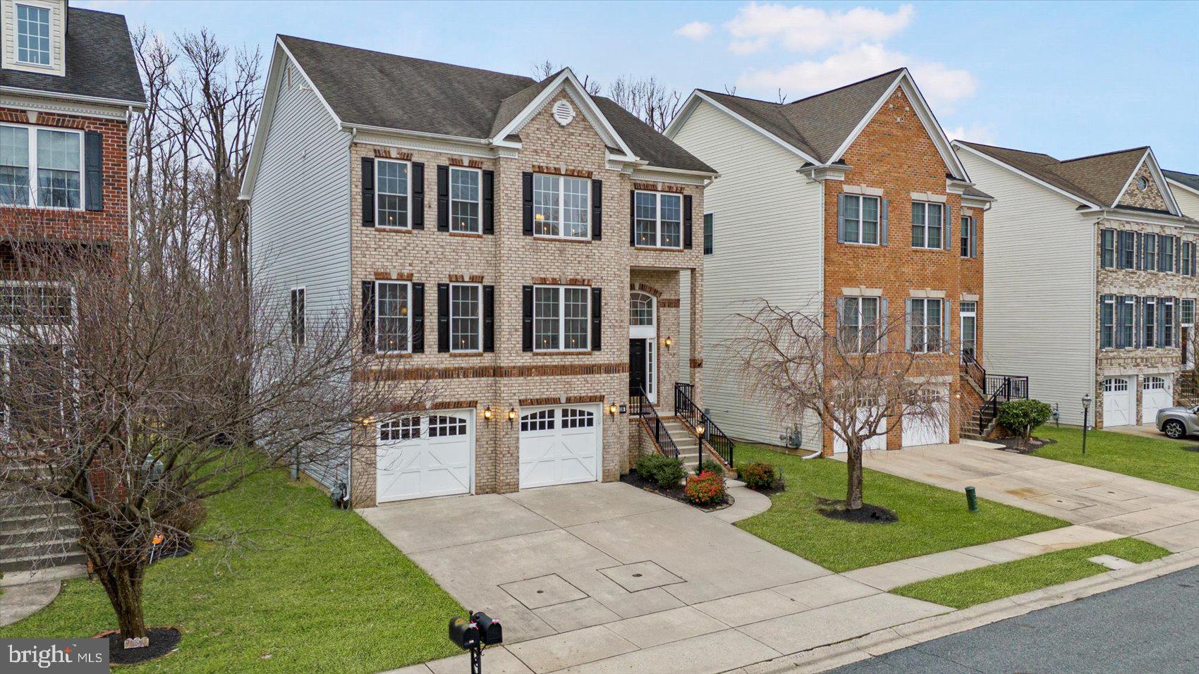 FALLSTON CROSSING - Residential