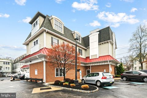 30 KINGS COURT 307 HADDONFIELD NJ 08033