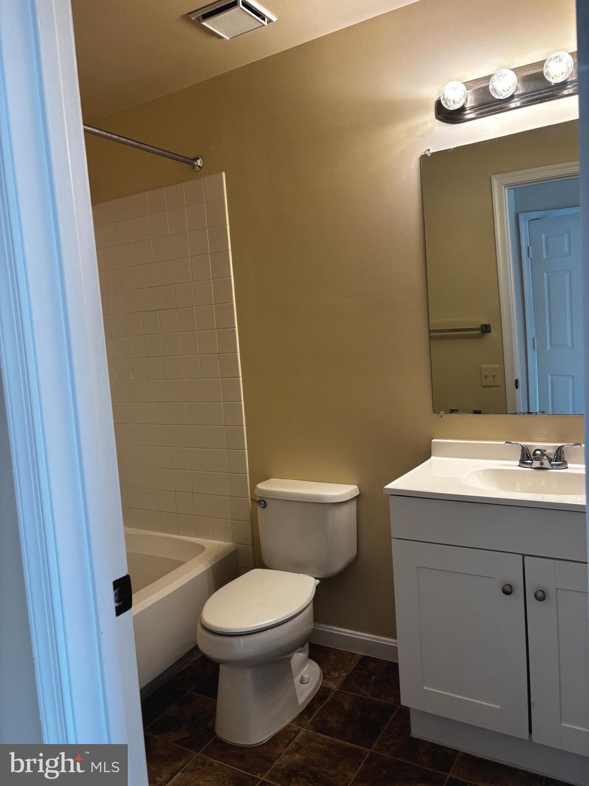 GUNSTON CORNER - Residential