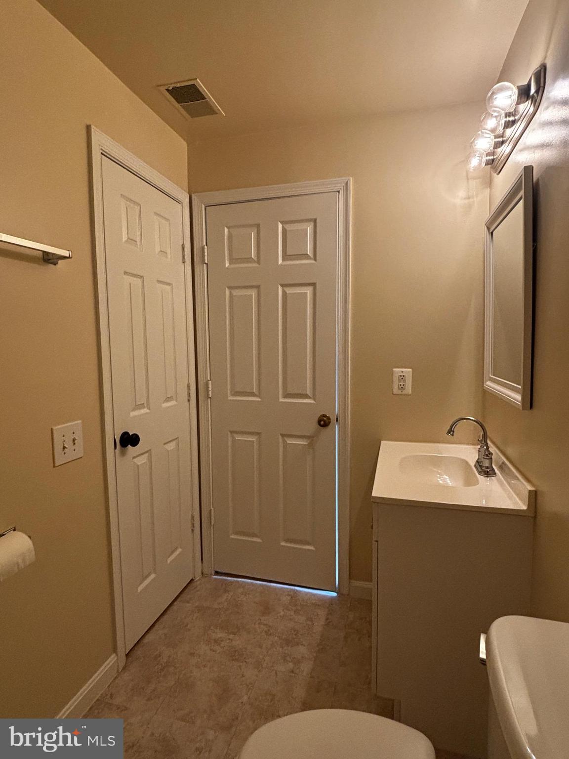 GUNSTON CORNER - Residential