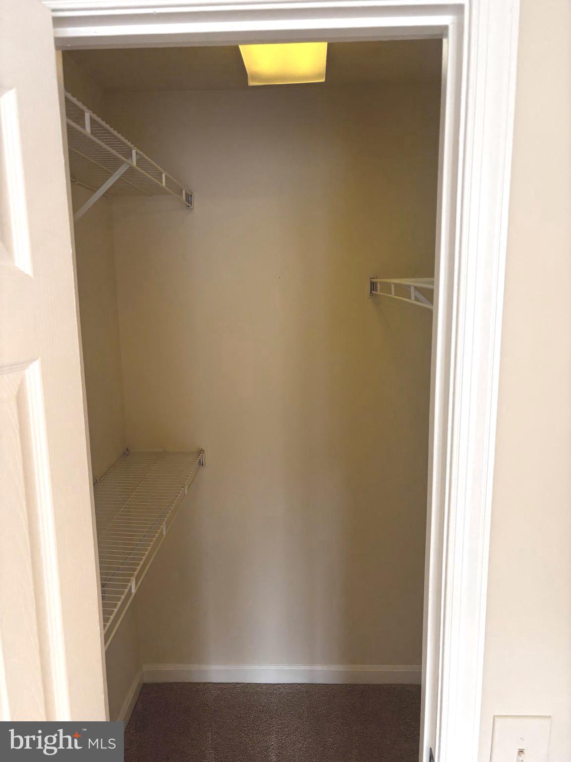 GUNSTON CORNER - Residential