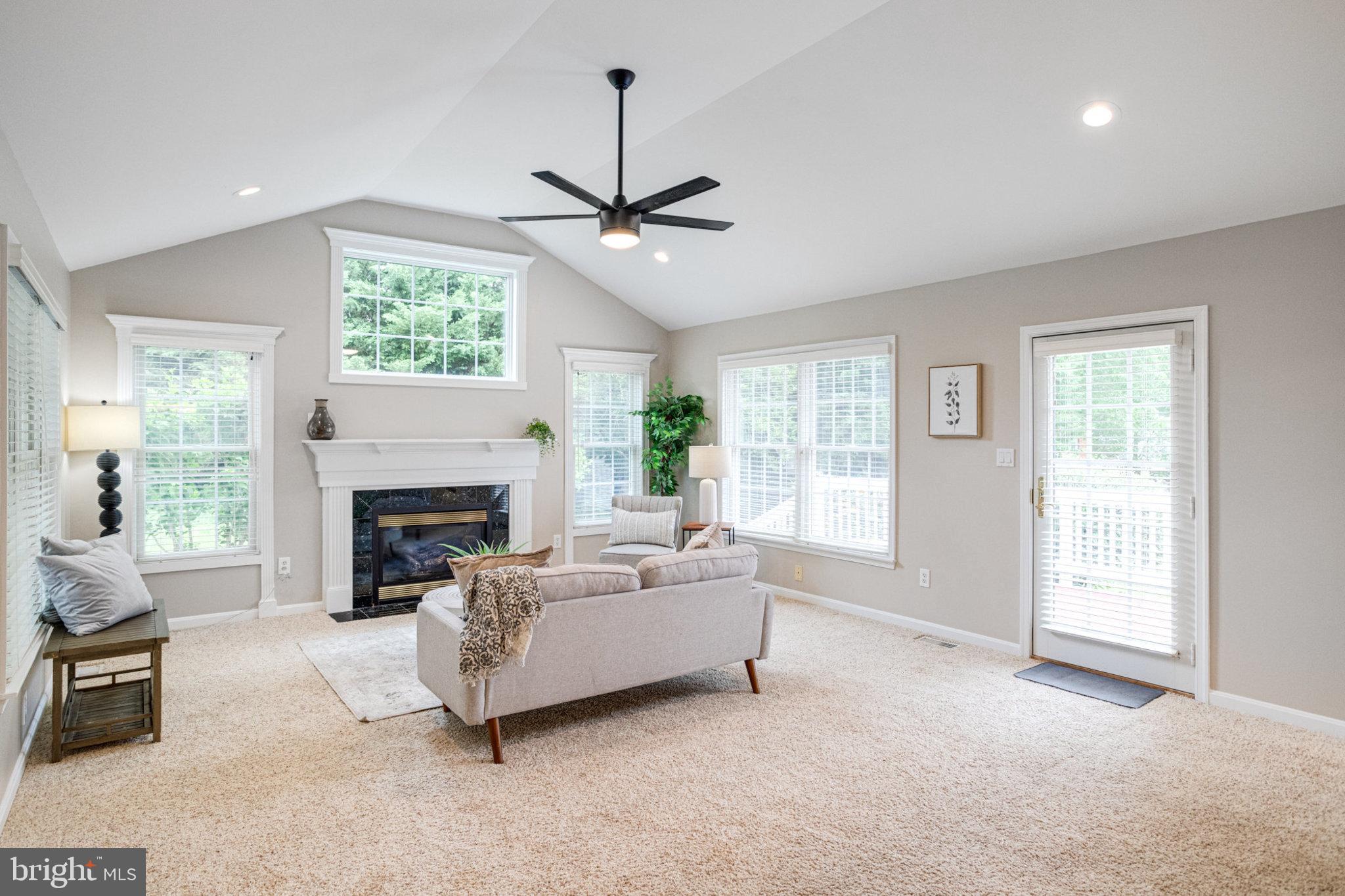 8002 GOSPORT LANE