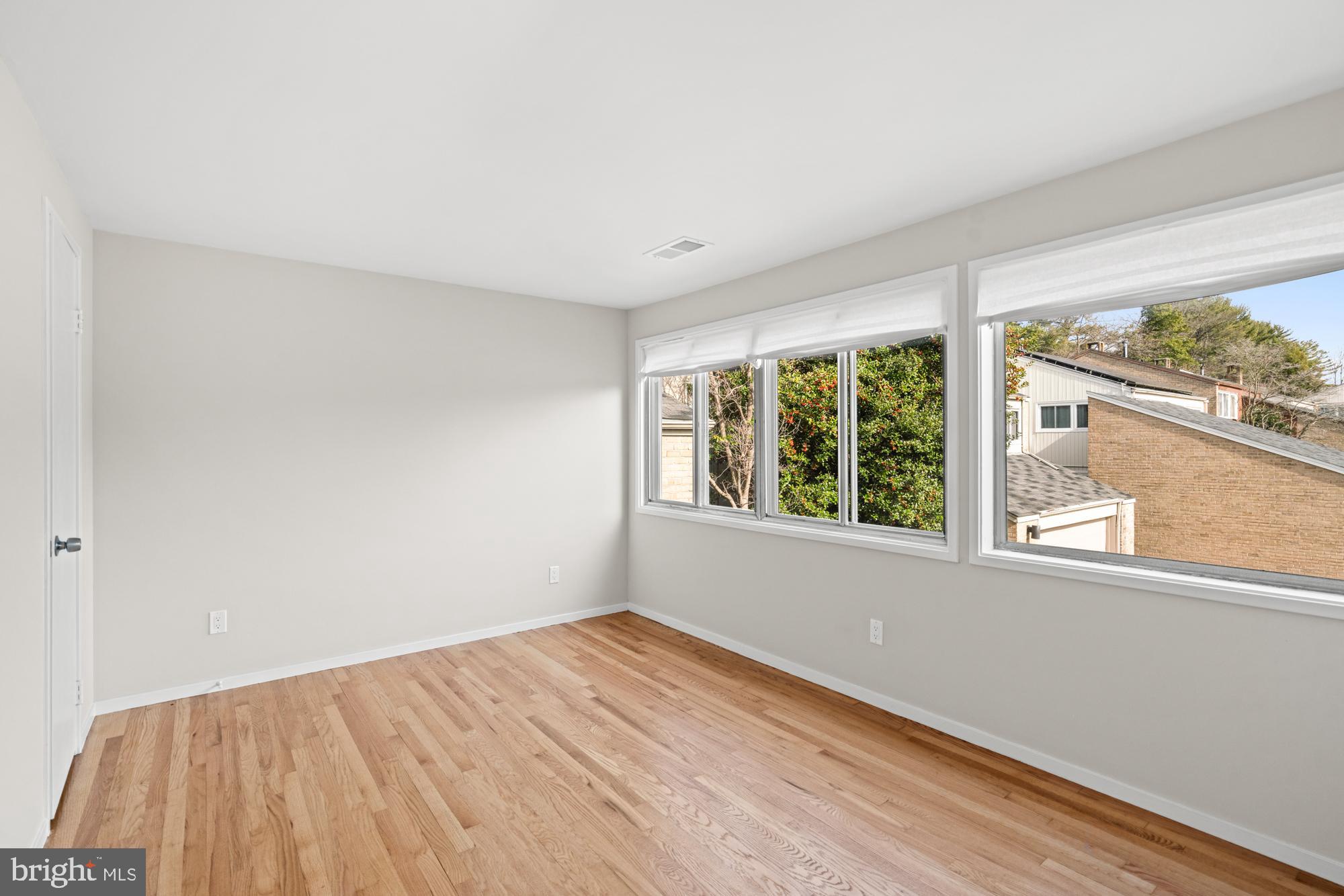 COURTS OF WHETSTONE - Residential