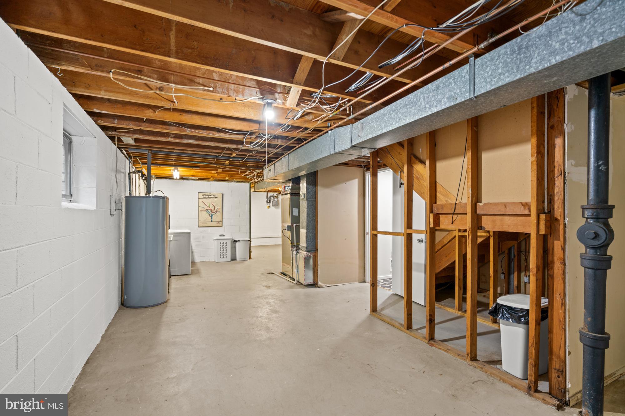 COURTS OF WHETSTONE - Residential