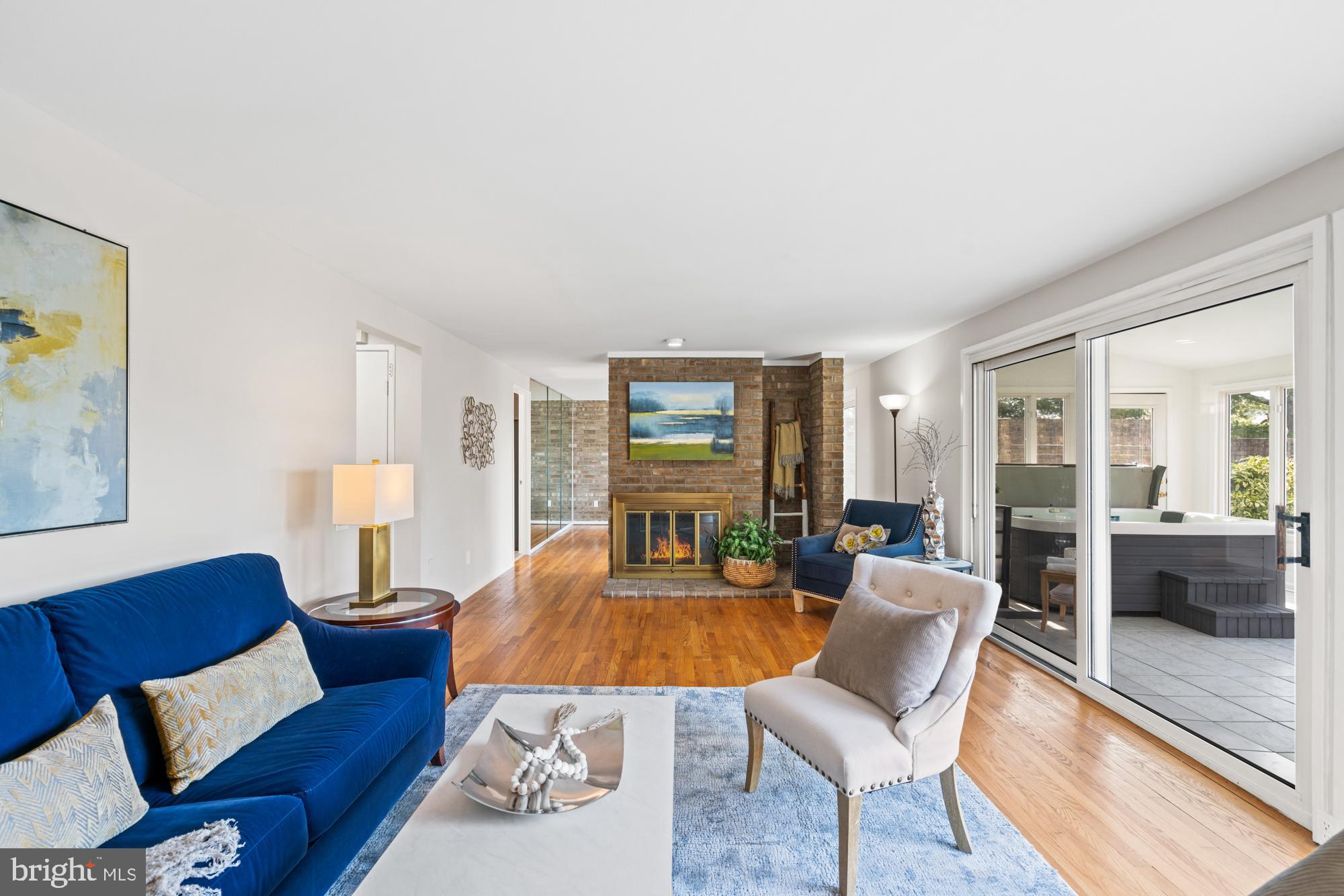 COURTS OF WHETSTONE - Residential