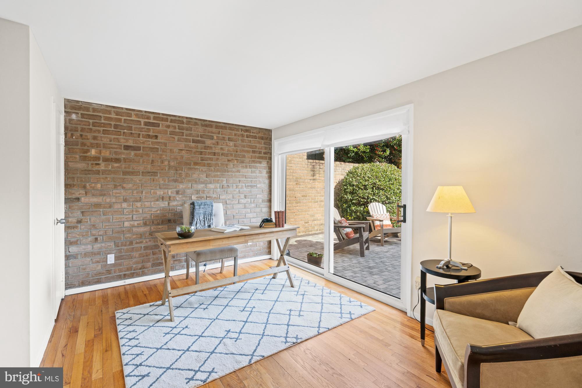 COURTS OF WHETSTONE - Residential