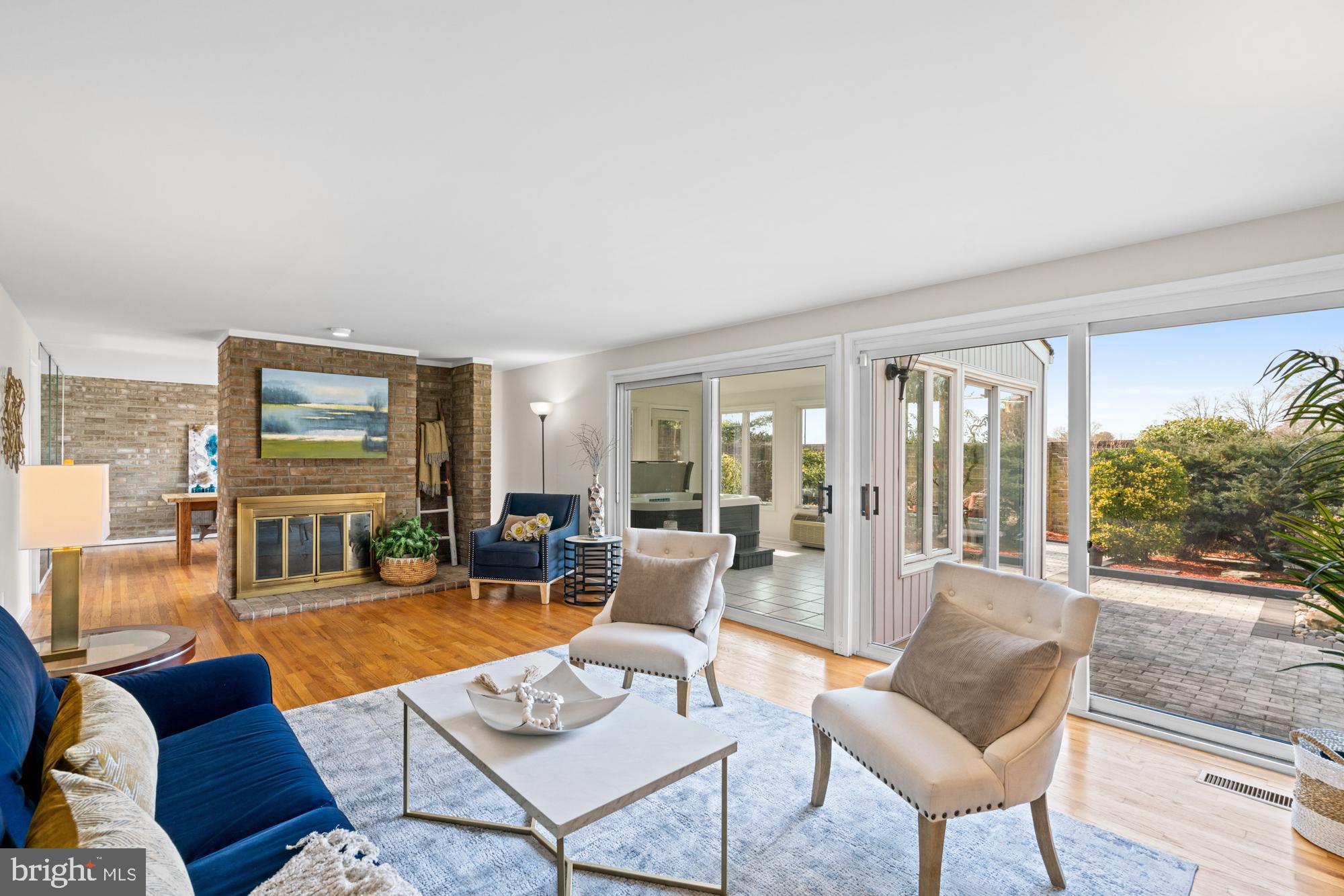 COURTS OF WHETSTONE - Residential