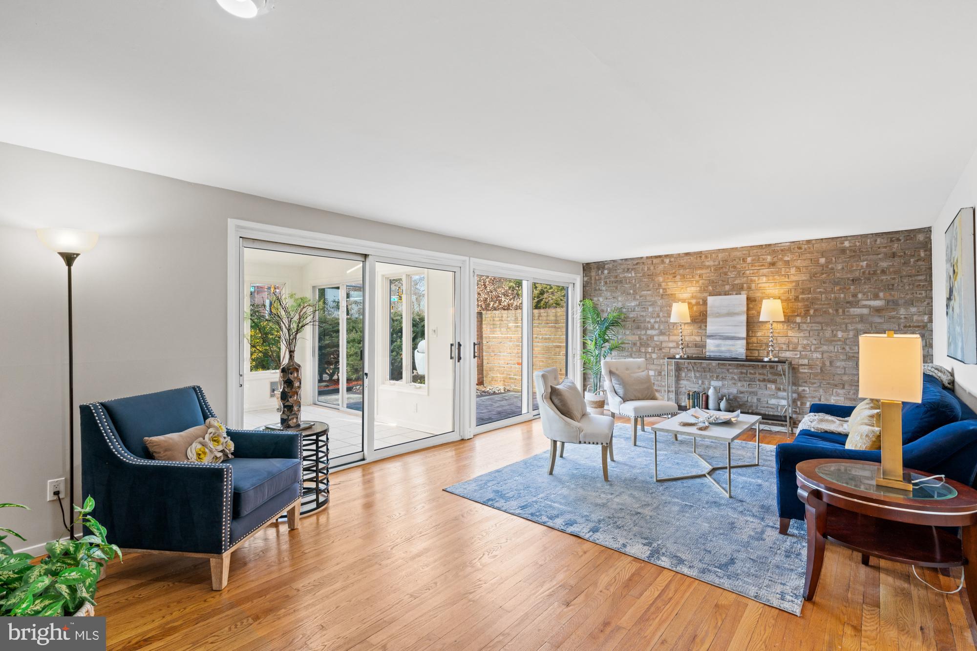 COURTS OF WHETSTONE - Residential