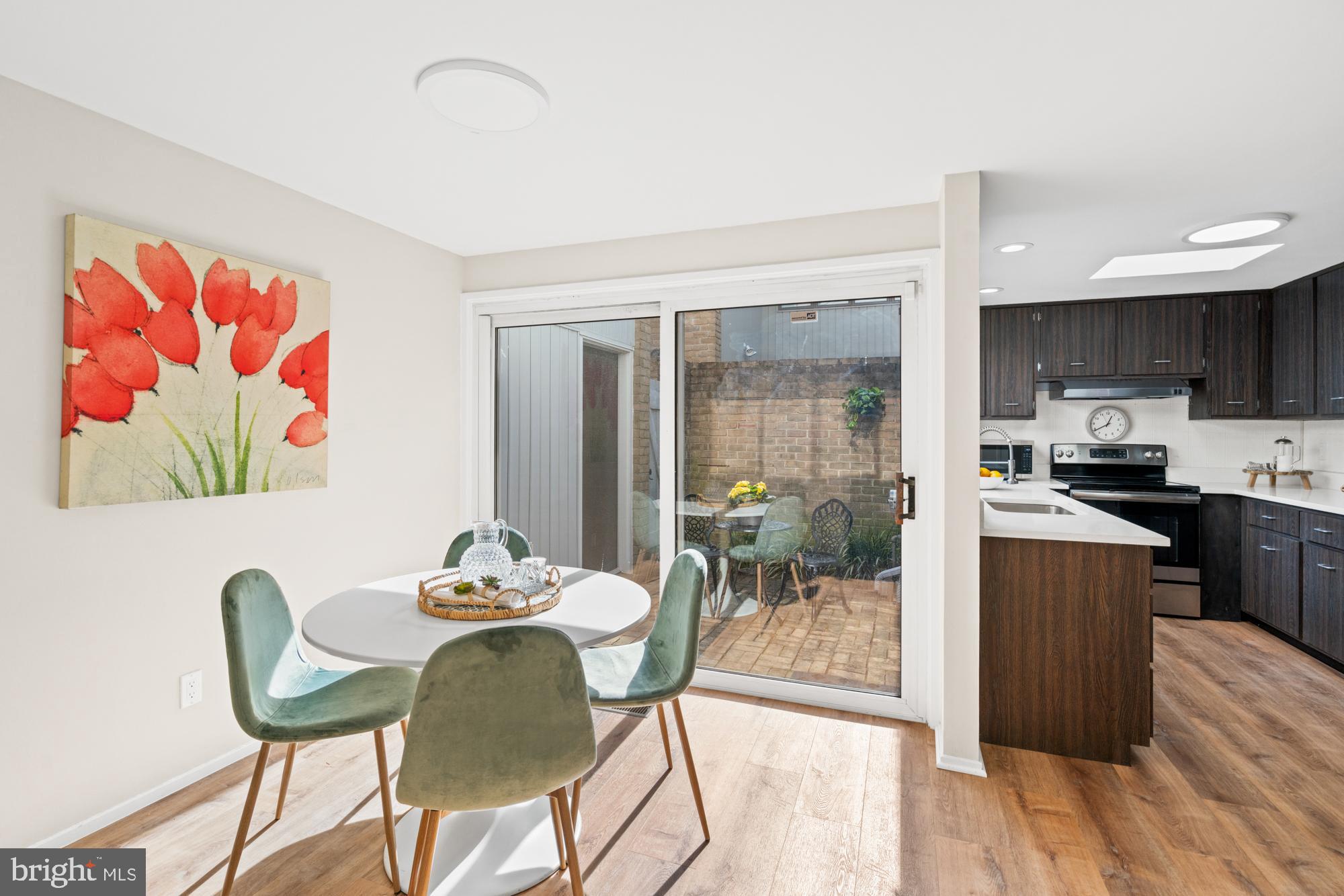 COURTS OF WHETSTONE - Residential