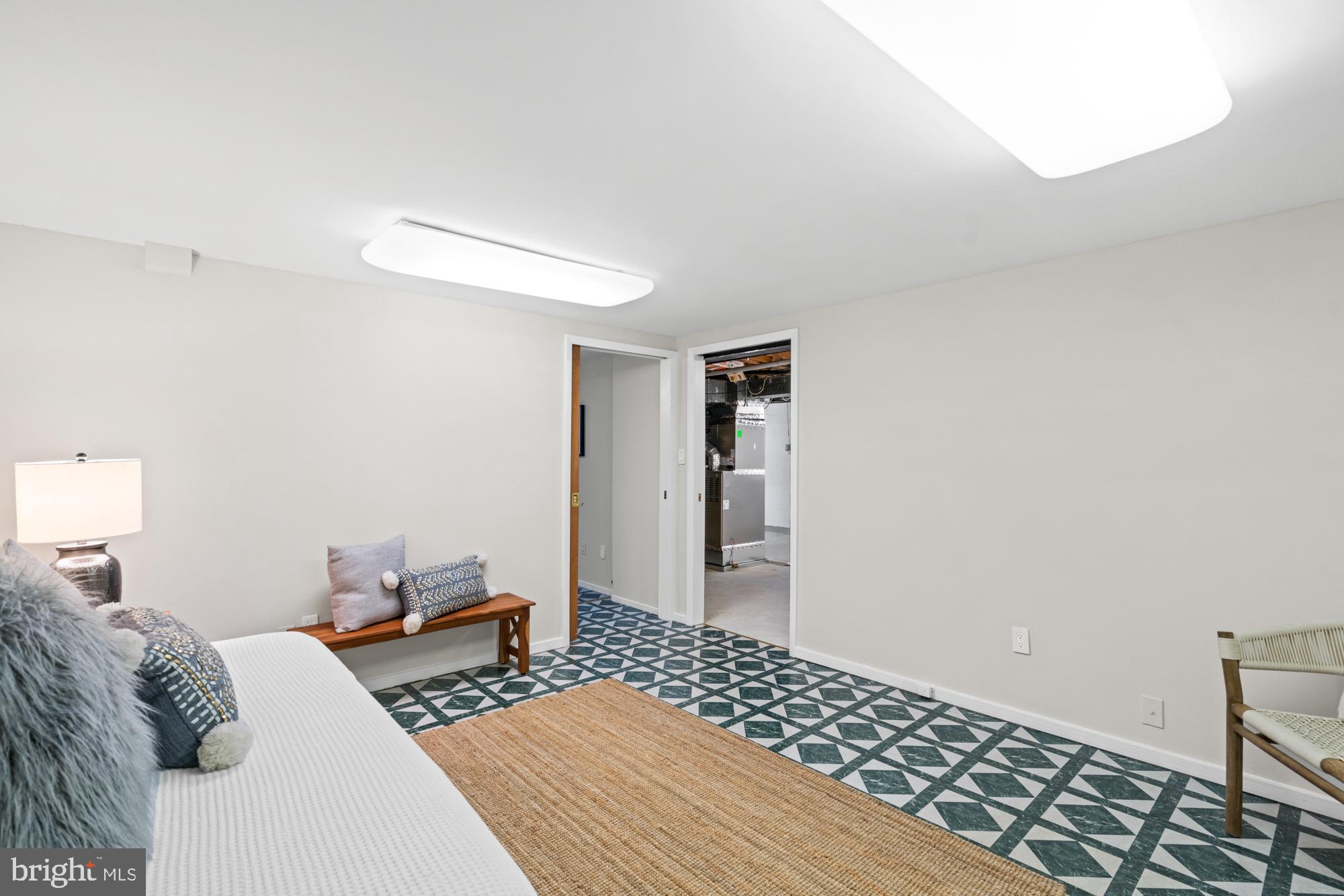 COURTS OF WHETSTONE - Residential