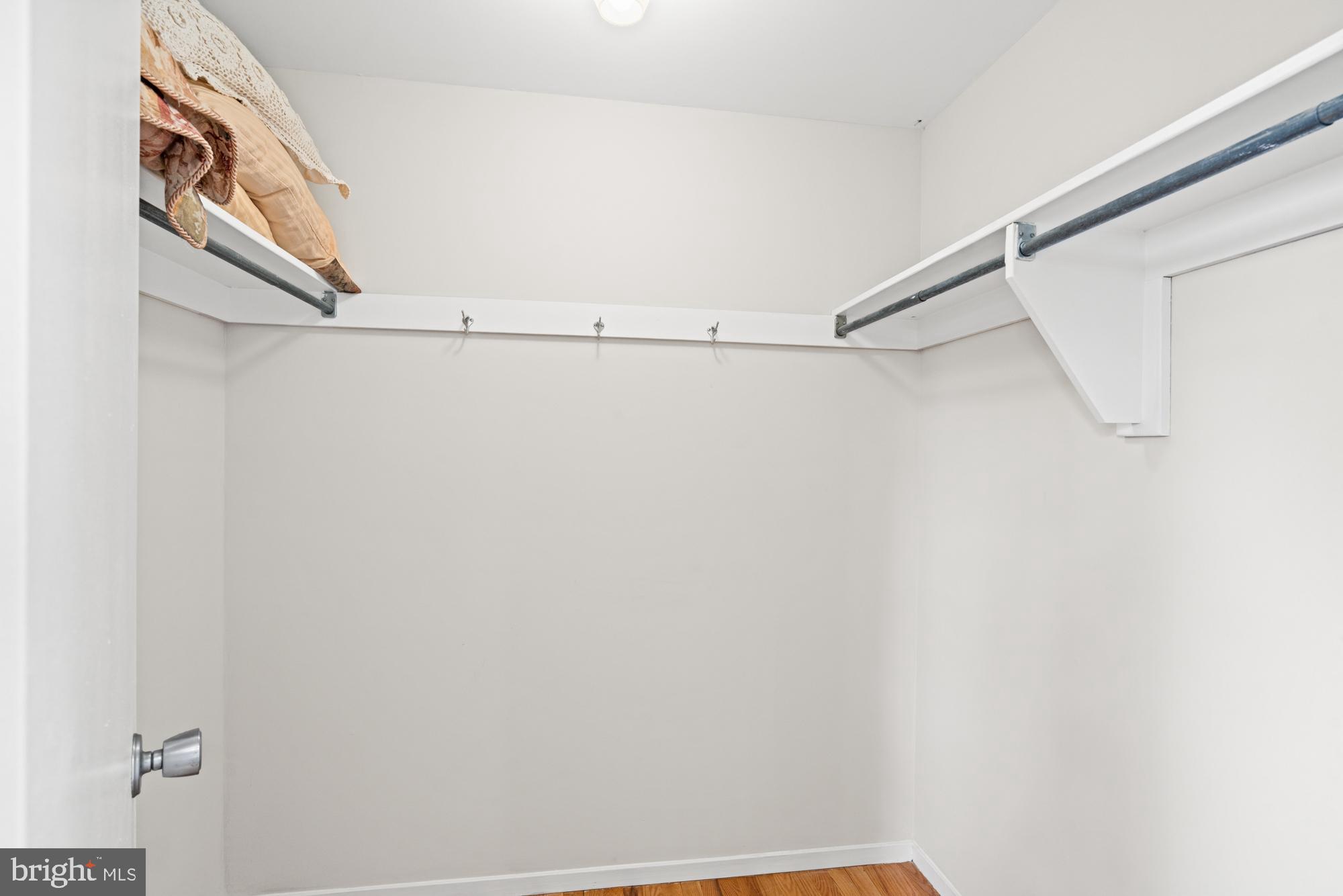 COURTS OF WHETSTONE - Residential