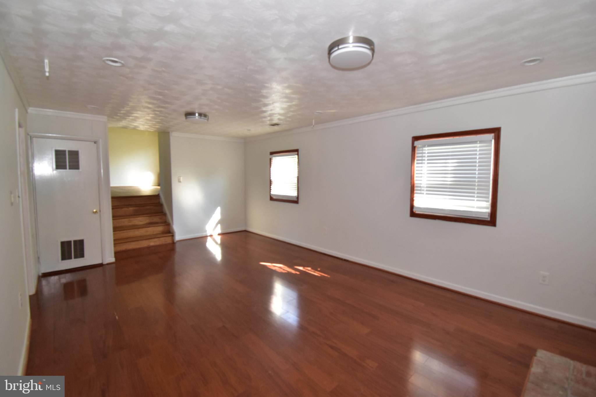 FOXHALL - Residential Lease