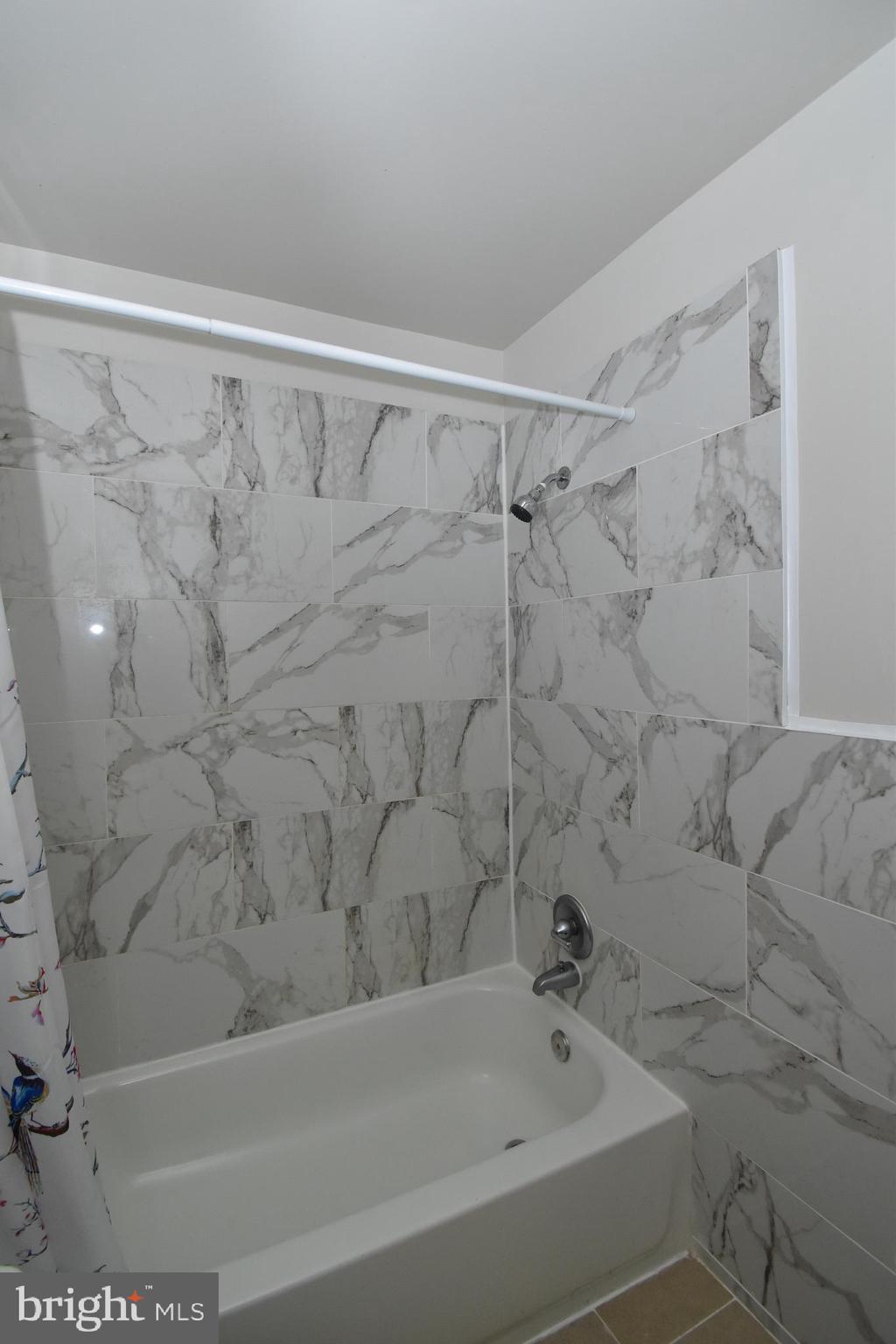 FOXHALL - Residential Lease