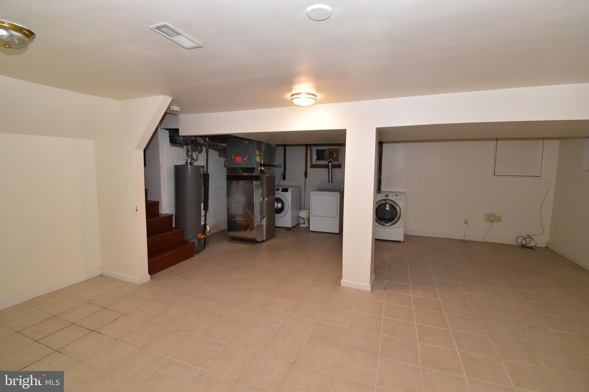 FOXHALL - Residential Lease