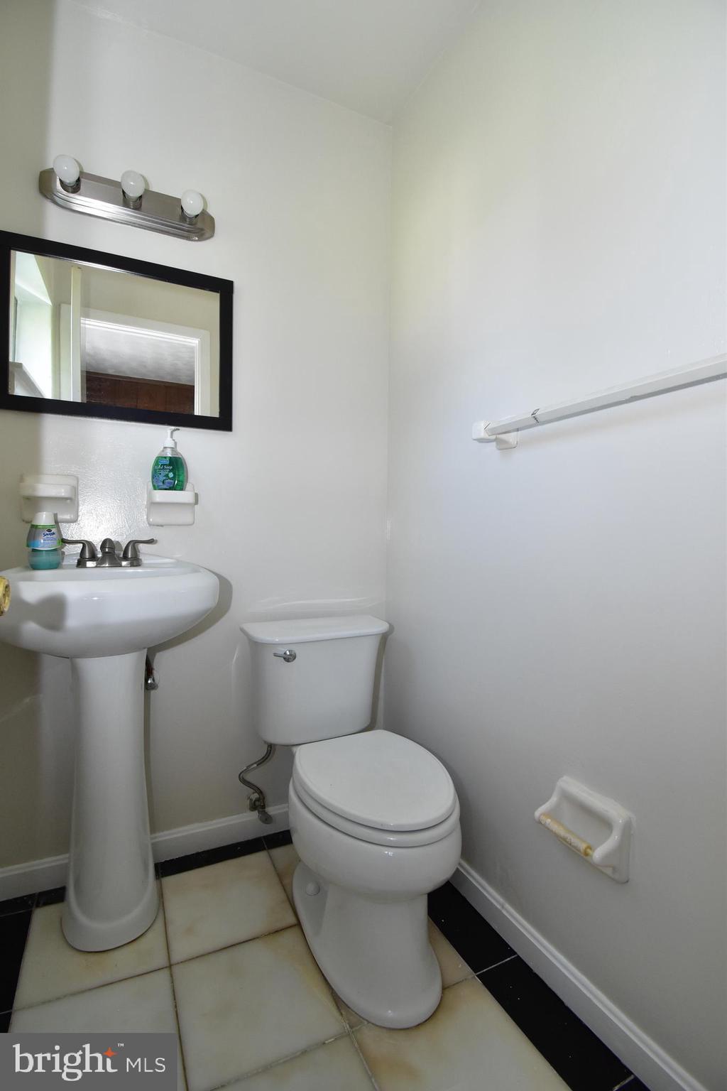 FOXHALL - Residential Lease