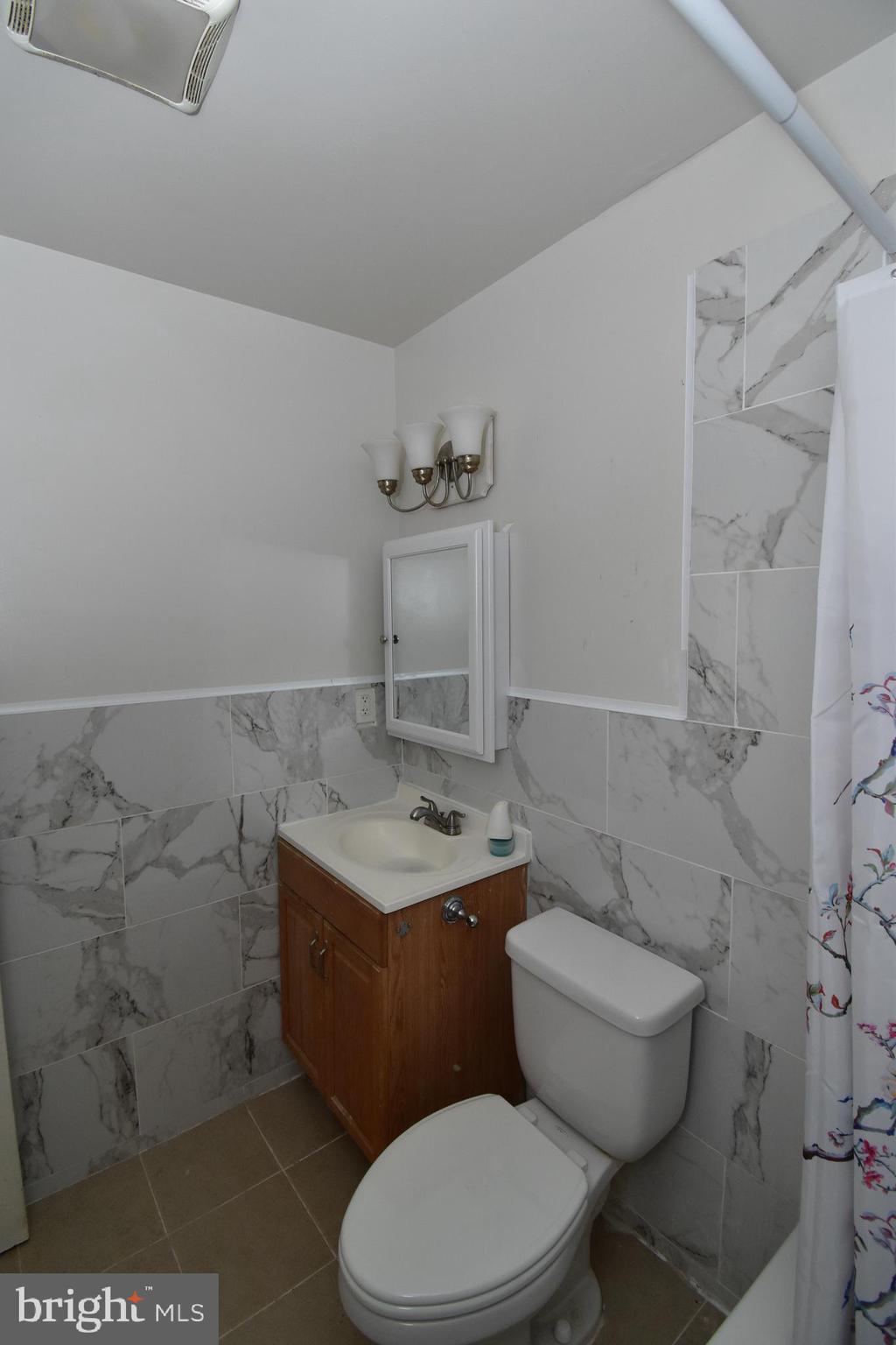 FOXHALL - Residential Lease