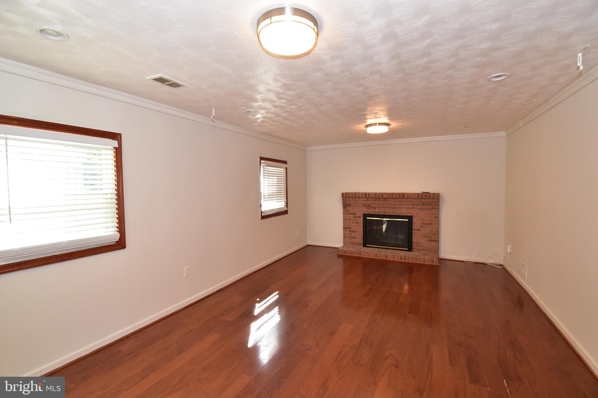 FOXHALL - Residential Lease