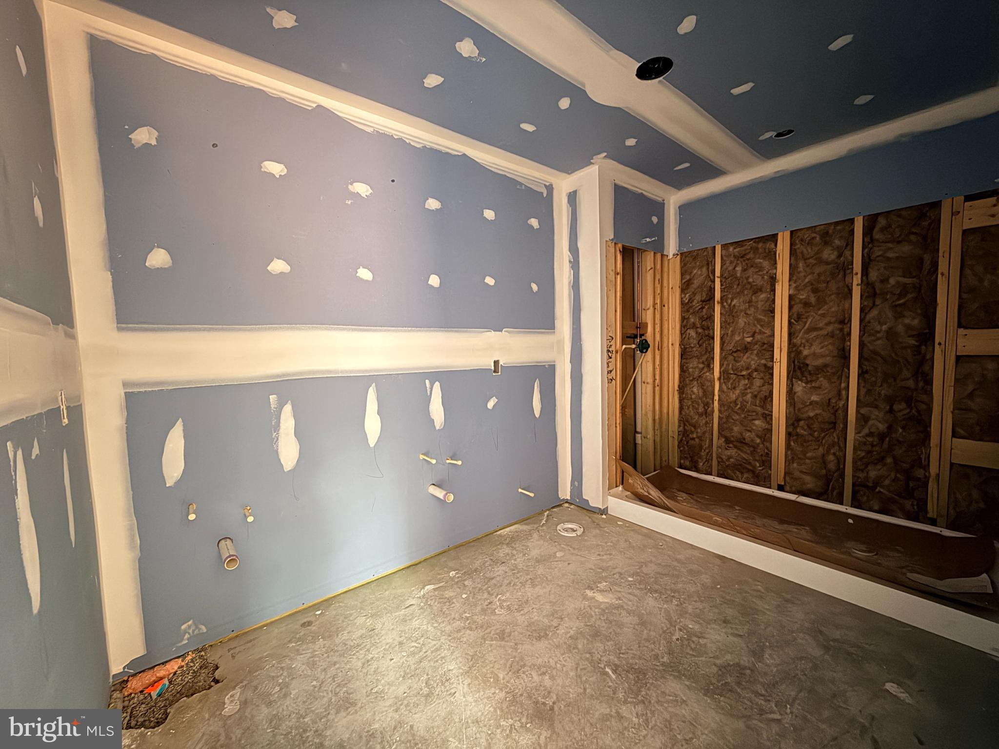 THE LAKES AT MARTINSBURG - Residential