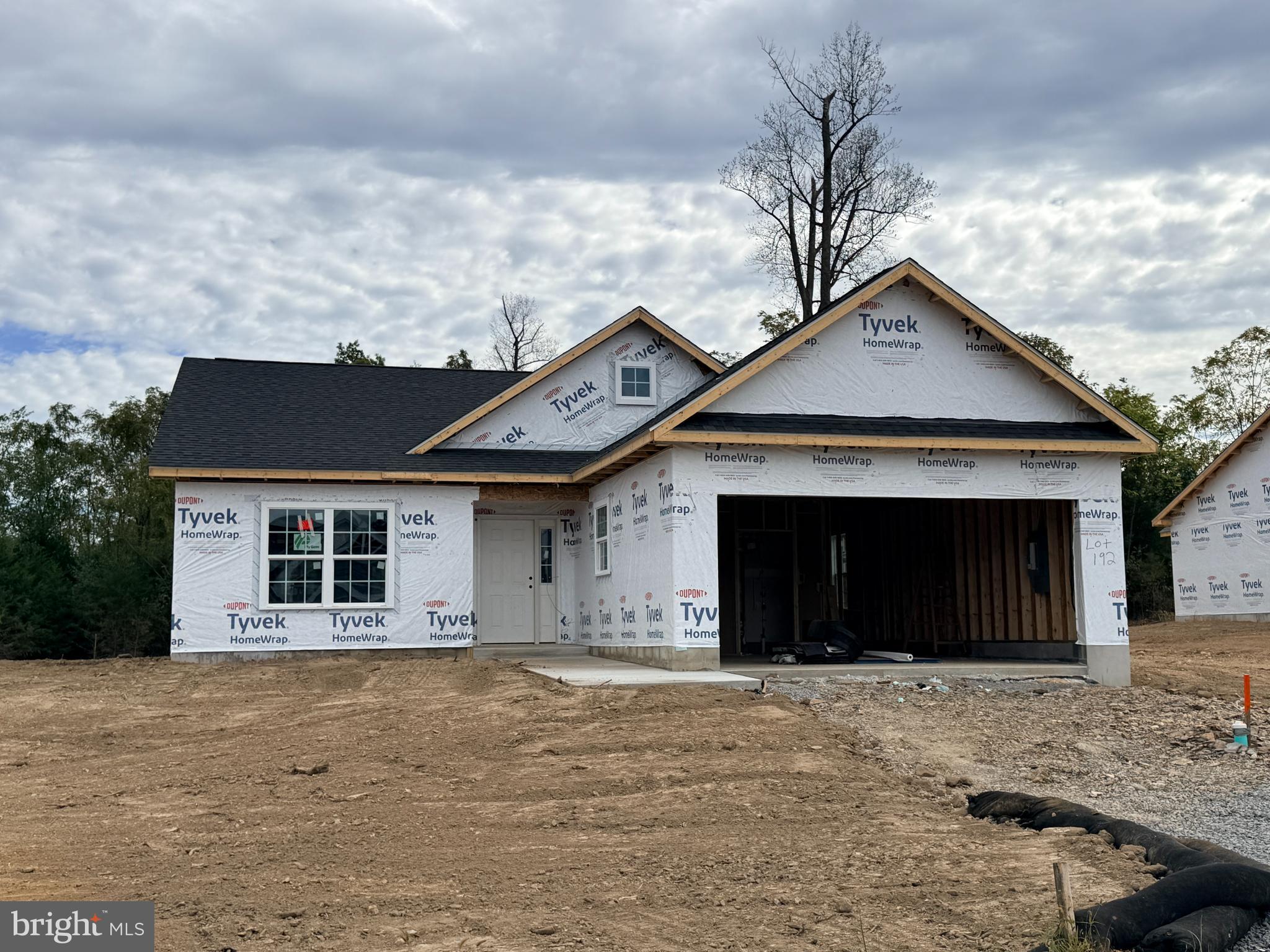 THE LAKES AT MARTINSBURG - Residential