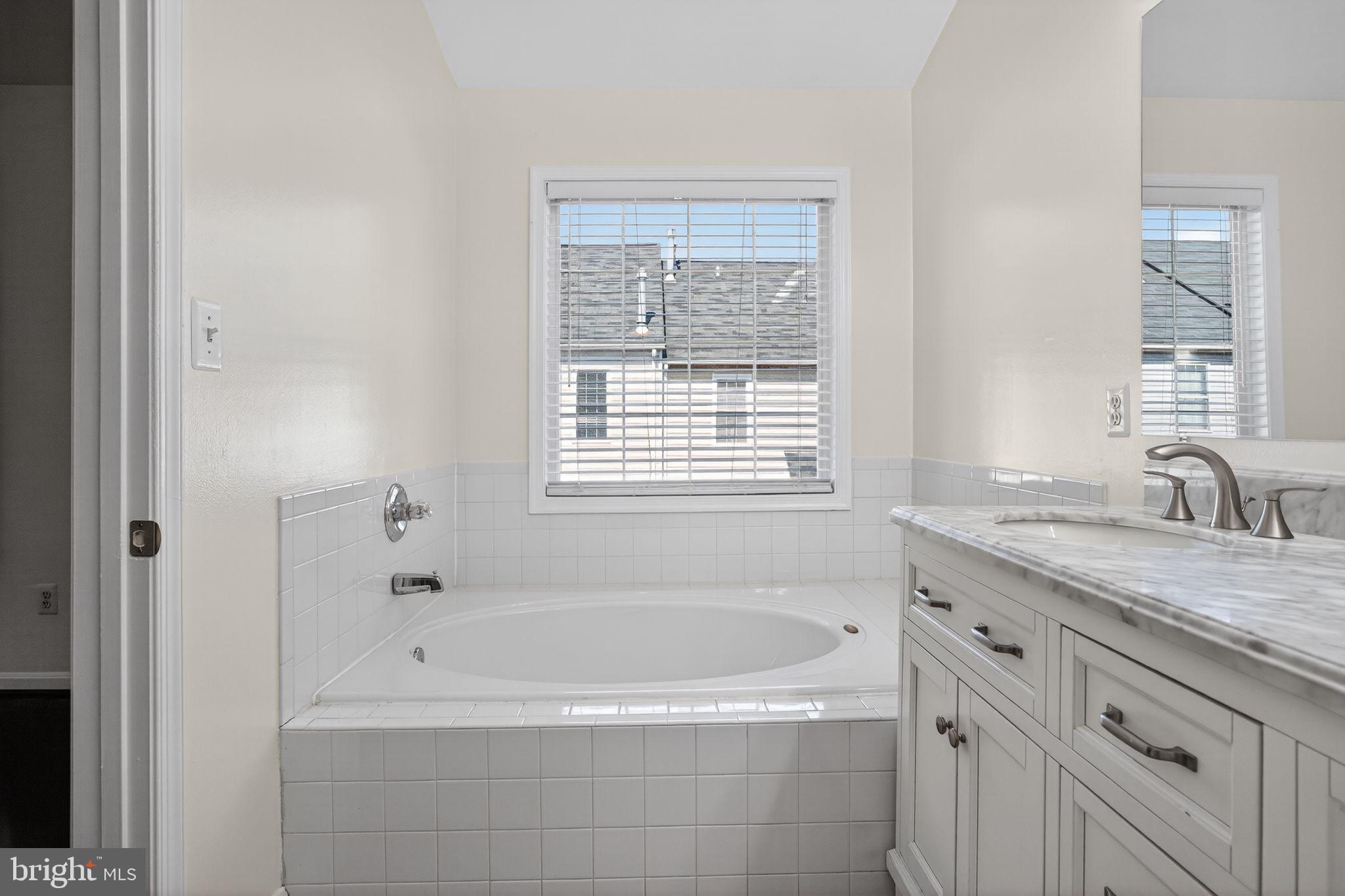 QUAIL RUN SOUTH - Residential