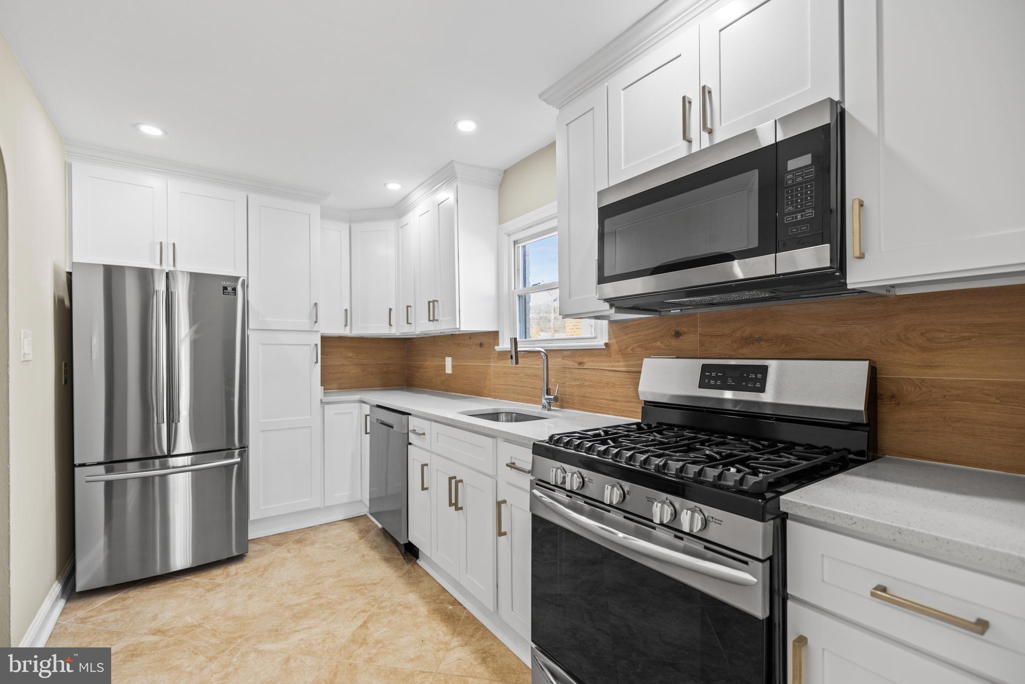 OLE LONGFIELD - Residential