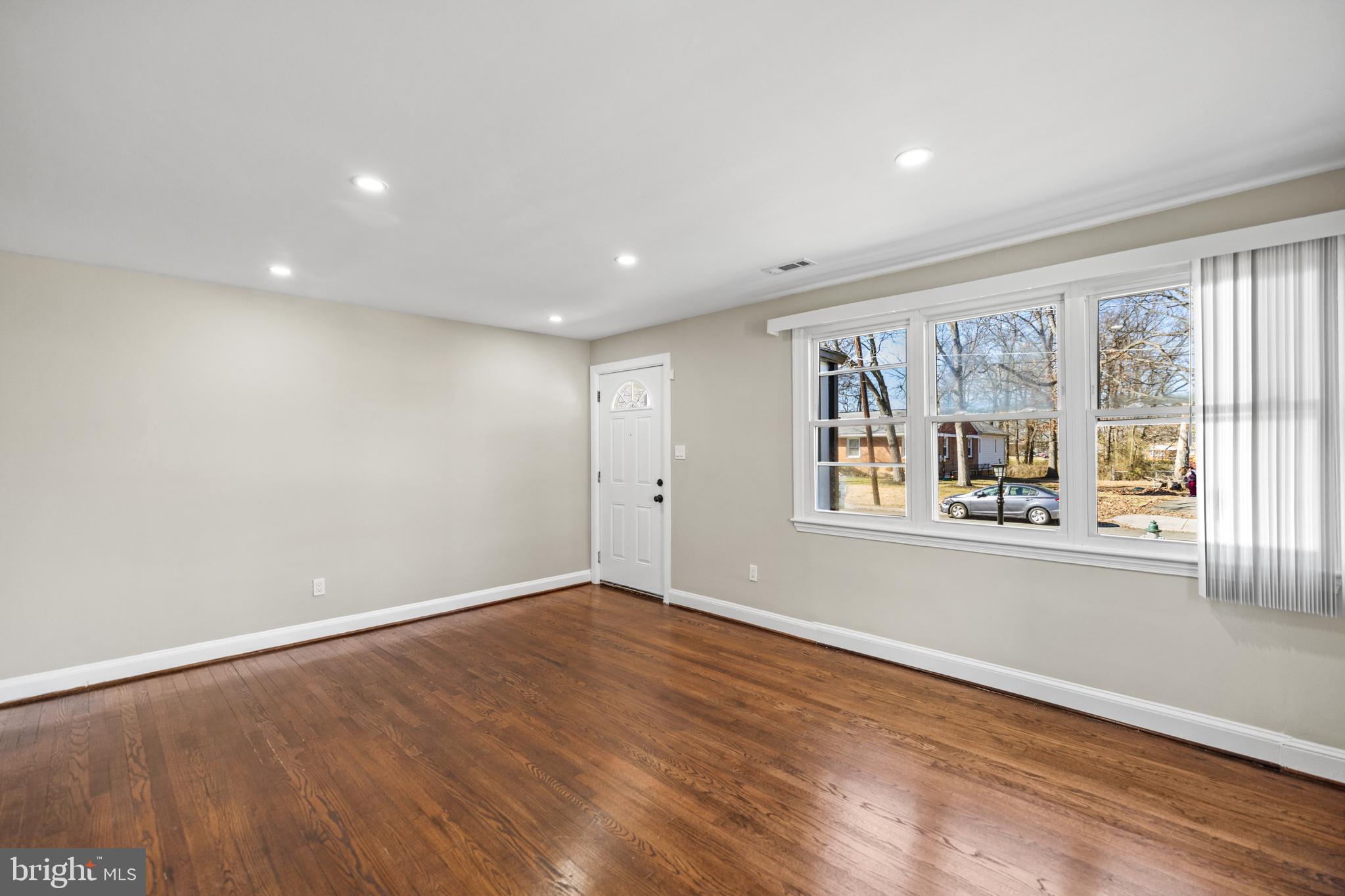 OLE LONGFIELD - Residential