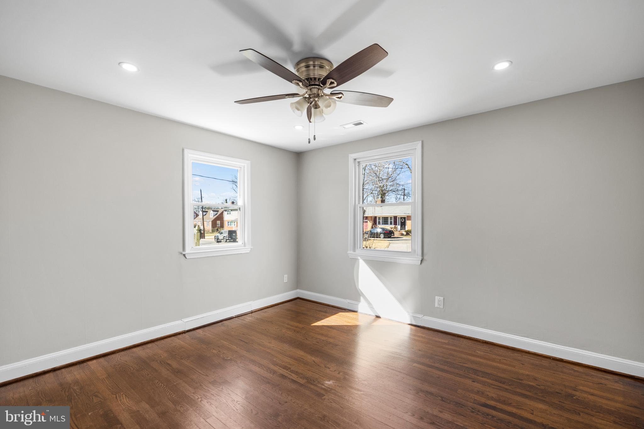 OLE LONGFIELD - Residential